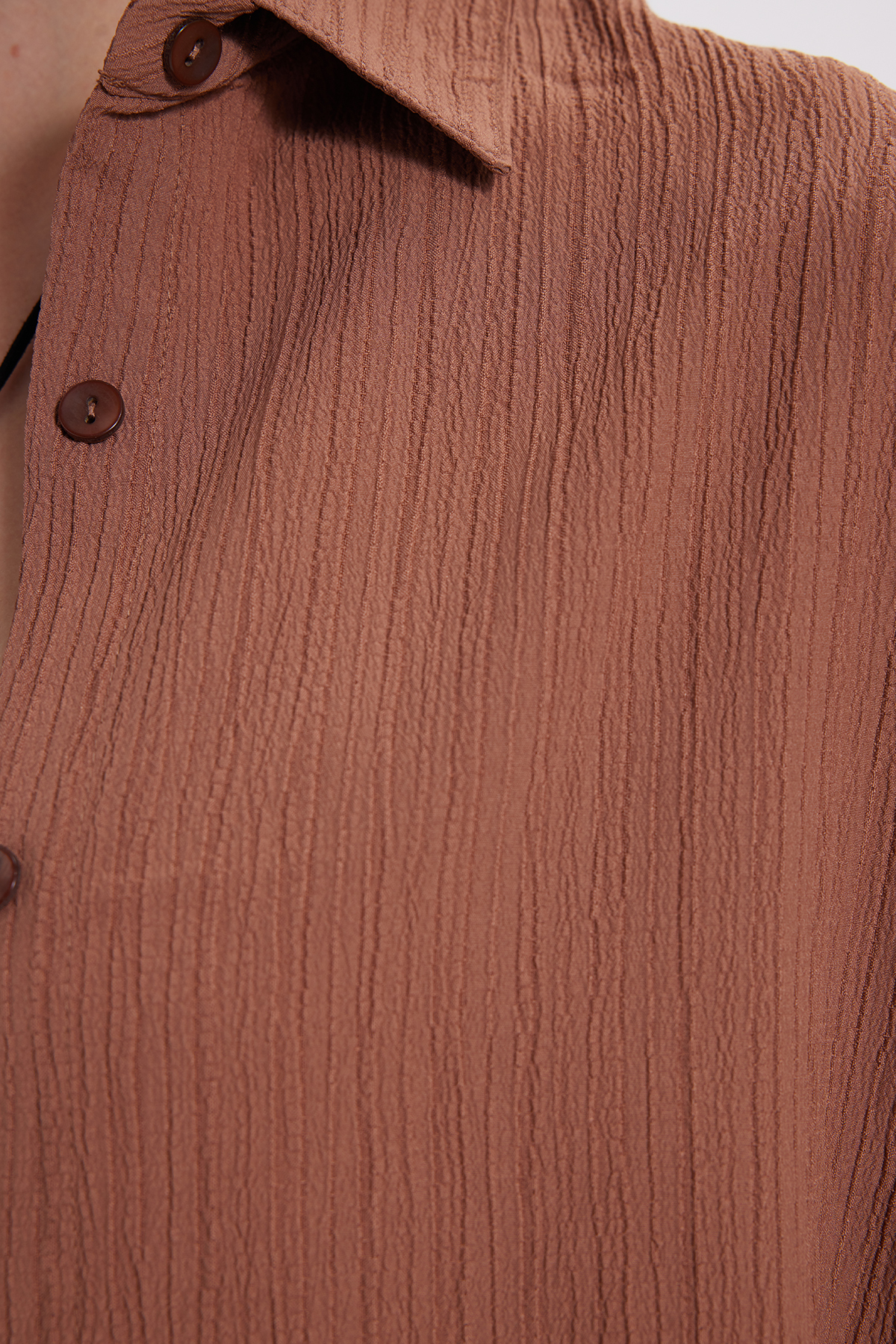 Tudors  Kadın Oversize Geniş Kesim Bürümcük Pens Detaylı Uzun Kollu Dokulu Kahverengi Gömlek - Görsel 7