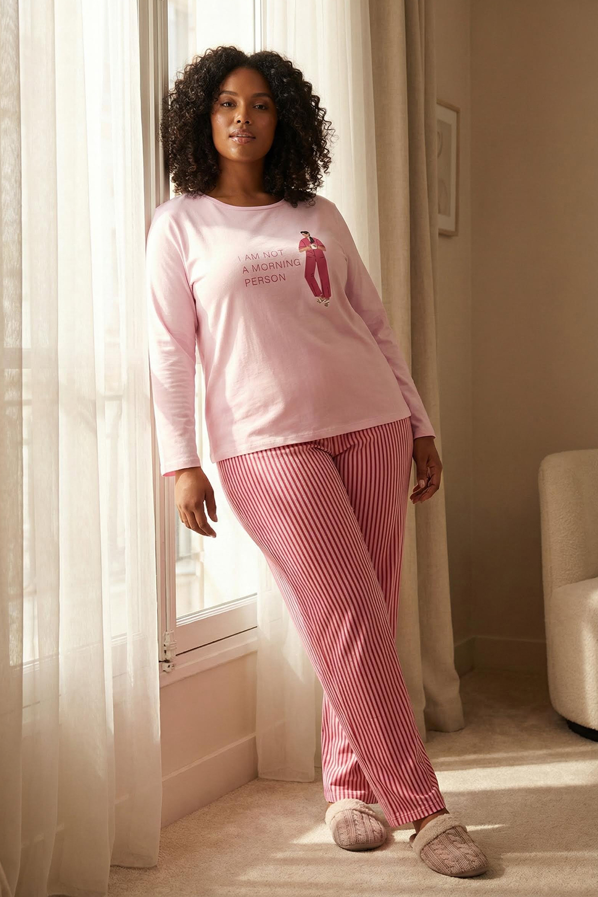 Trendyolmilla Curve Pembe Çizgili Bisiklet Yaka Örme Pijama Takımı TBBAW25AI00041