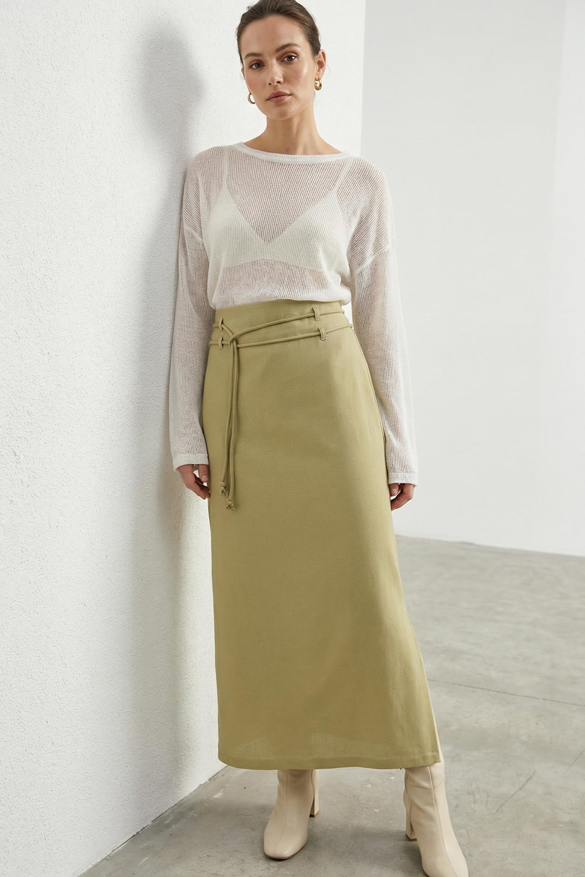 Trendyolmilla  Haki Kordon Kemerli Keten Karışımlı Yandan Yırtmaçlı Maxi Dokuma Etek TWOSS25ET00124 - Görsel 2