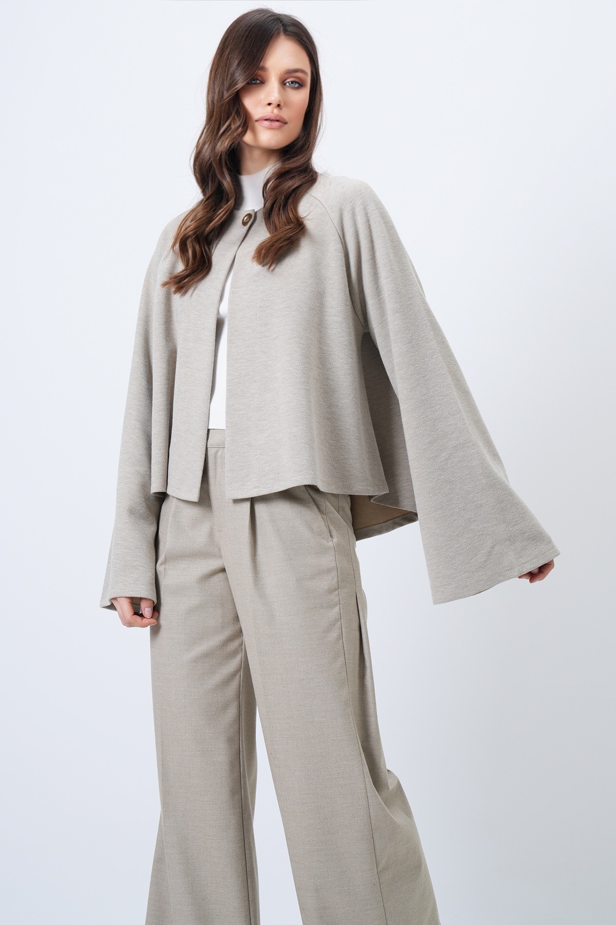 Trend Alaçatı Stili  Kadın Bej Bisiklet Yaka Geniş Kesim Triko Ceket ALC-X14712 - Görsel 4