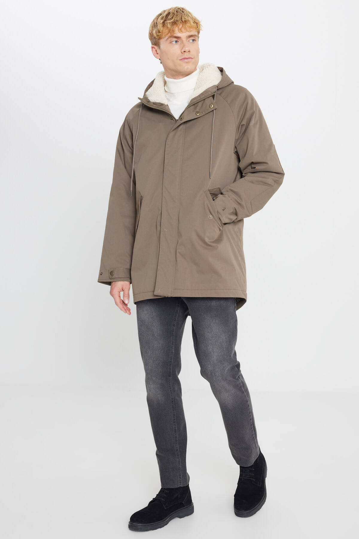 AC&Co / Altınyıldız Classics  Erkek Haki Soğuk Geçirmez Mont Kaban Standart Fit Normal Kesim Kapüşonlu Dik Yaka Yan Cepli - Görsel 8