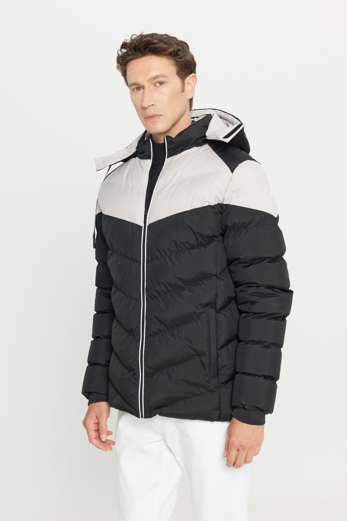 AC&Co / Altınyıldız Classics  Erkek Siyah-Bej Soğuk Geçirmez Sıcak Tutan Mont Kaban Standart Fit Dik Yaka Kapüşonlu Yan Cepli - Görsel 6