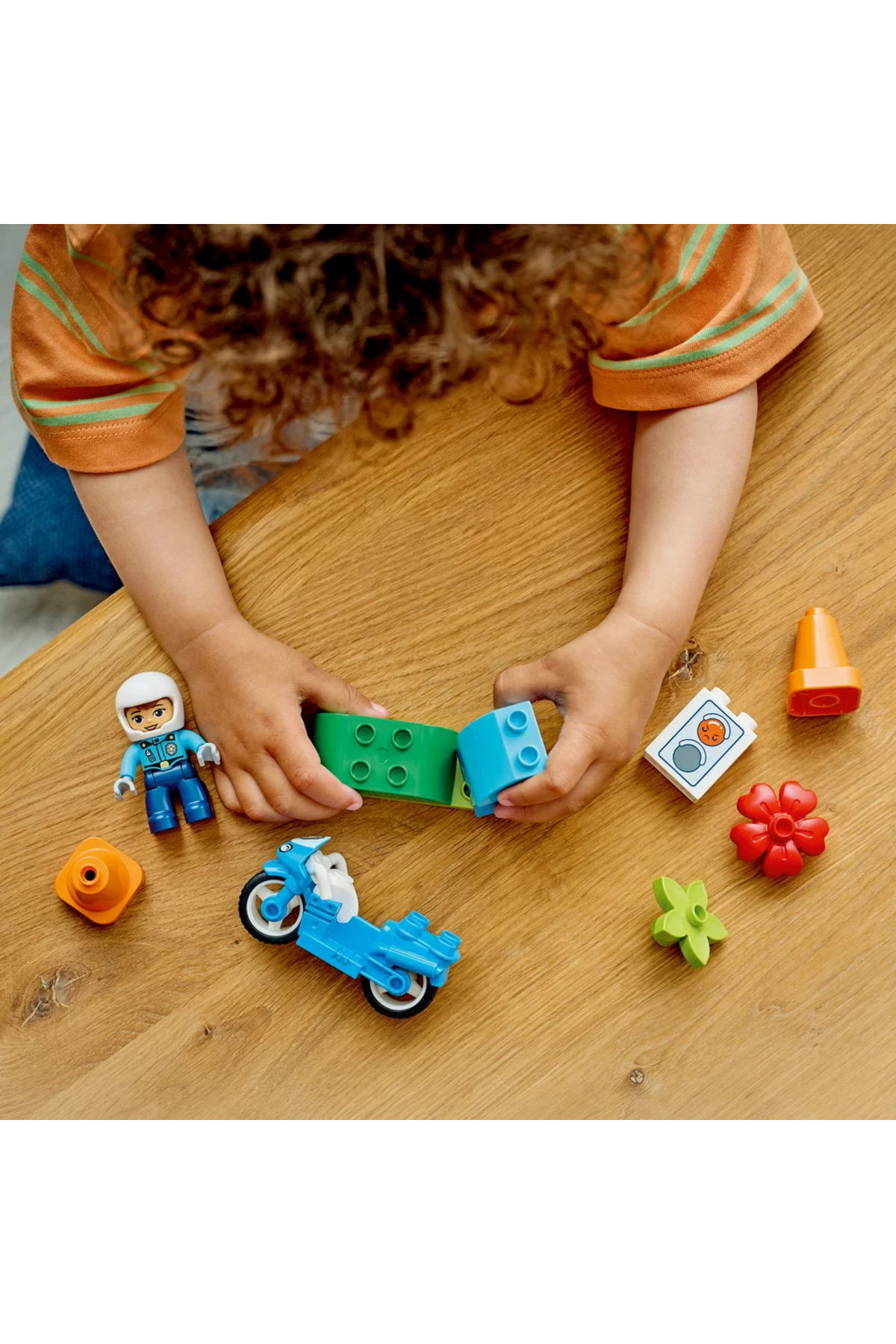 LEGO ® DUPLO® Kasabası Mavi Polis Motosikleti 10471 - 2+ Yaratıcı Oyuncak Yapım Seti (11 Parça) fotoğrafı 3 (önizleme)