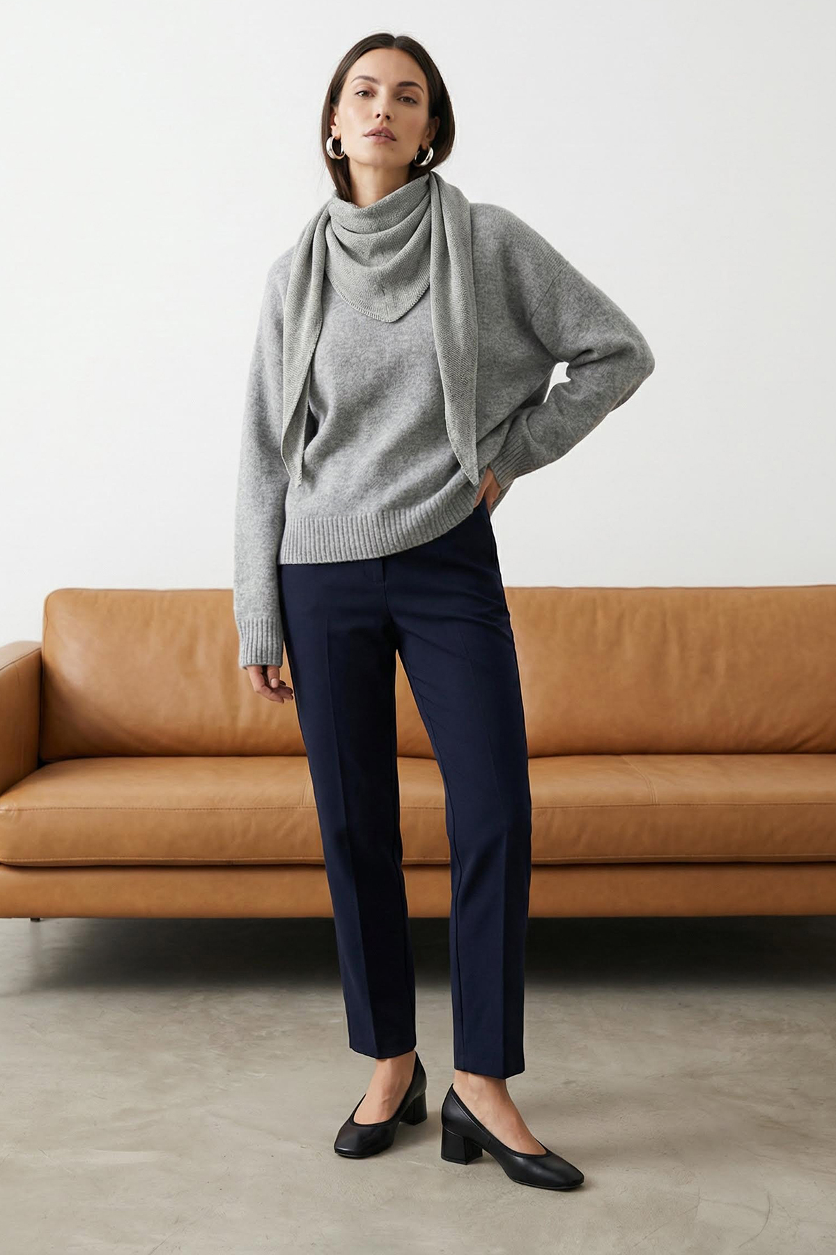 Trendyol Collection Granatowe podstawowe spodnie z wąskimi nogawkami w stylu ...