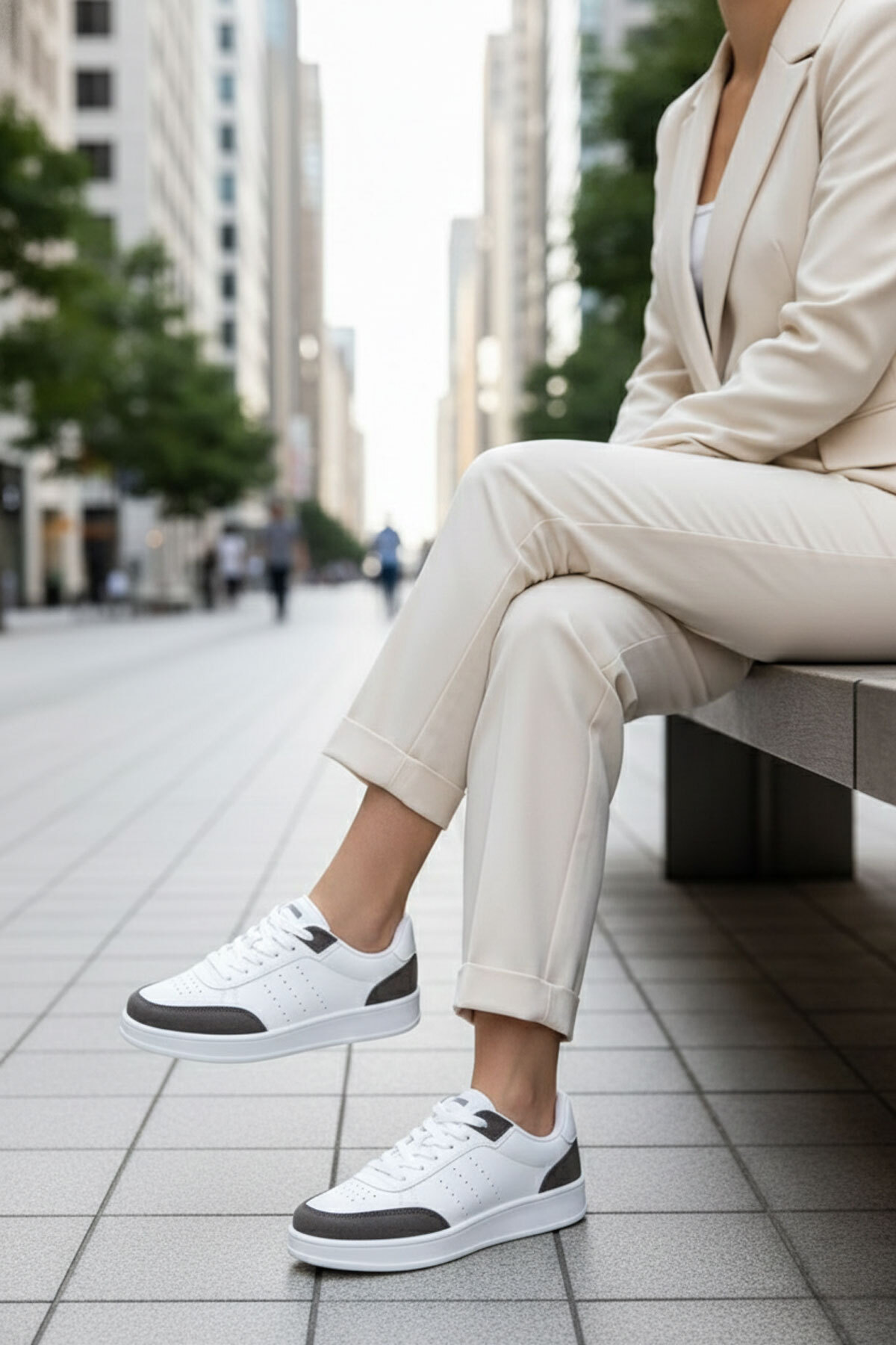 White-Smoked Female Sneaker 20359