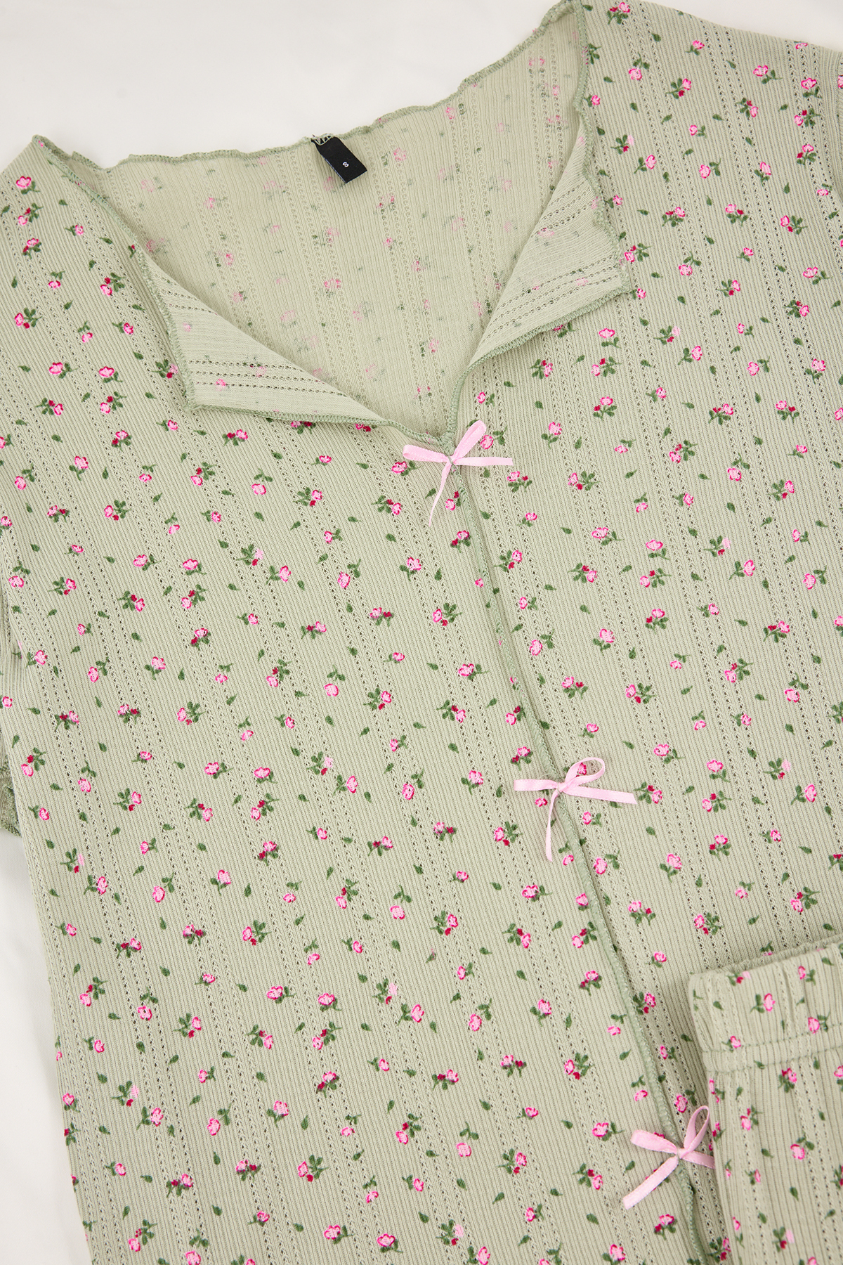 Trendyolmilla  Yeşil %100 Pamuklu Çiçekli Kurdele/Fiyonklu Fitilli/Pointel Örme Pijama Takımı THMSS26PT00010 - Görsel 8