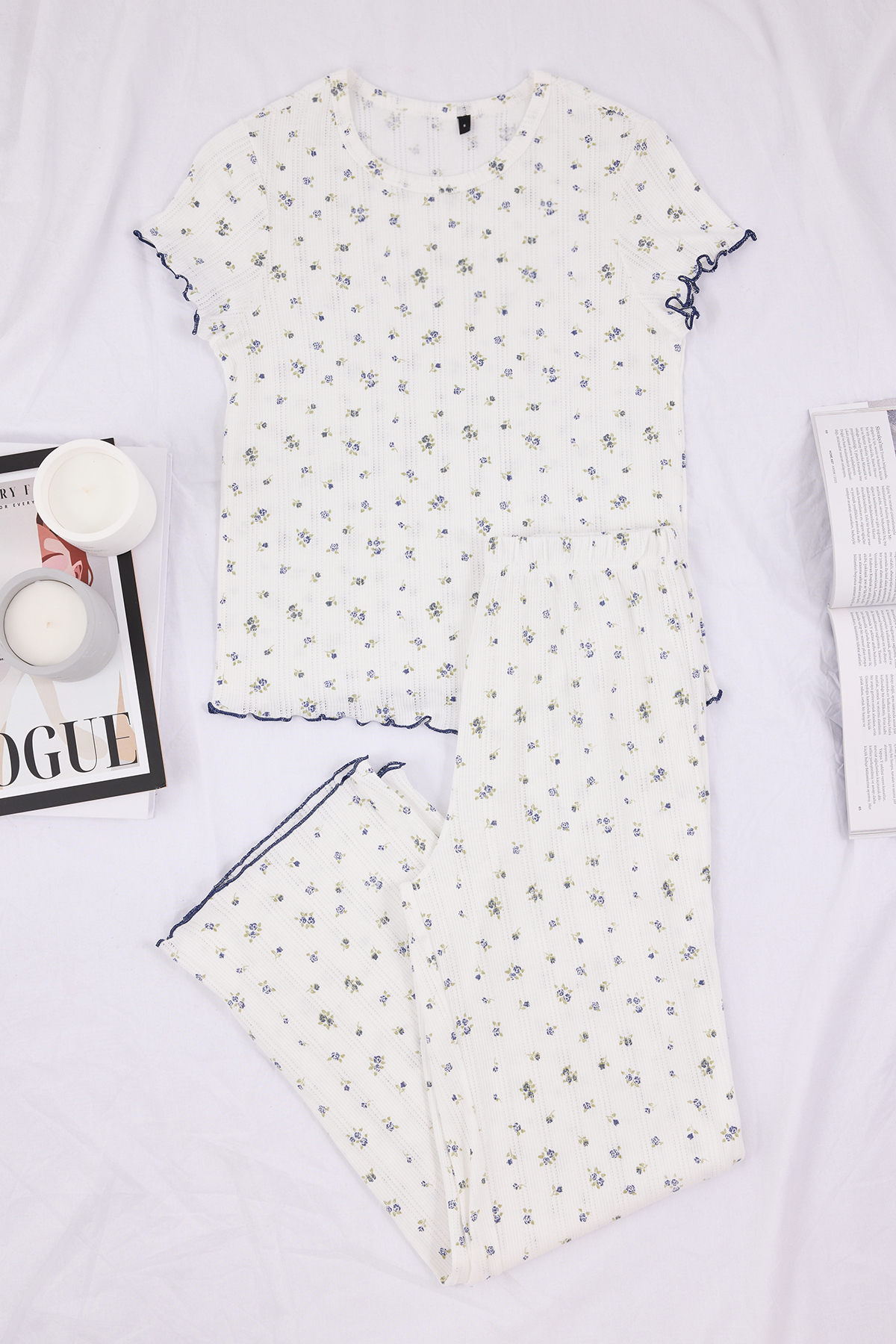 Trendyolmilla  Beyaz %100 Pamuklu Çiçekli Baby Overloklu Fitilli/Pointel Örme Pijama Takımı THMSS26PT00012 - Görsel 8