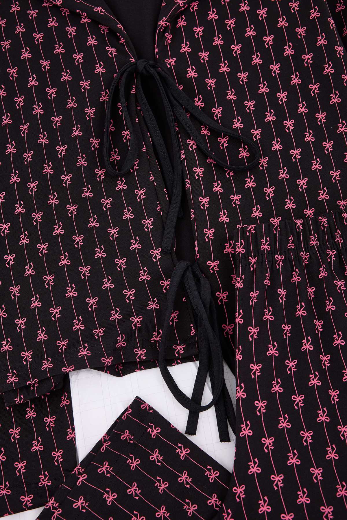 Trendyolmilla  Siyah 3'lü Pamuklu Likralı Bağlamalı Kurdele Desenli Örme Pijama Takımı THMSS26PT00064 - Görsel 8