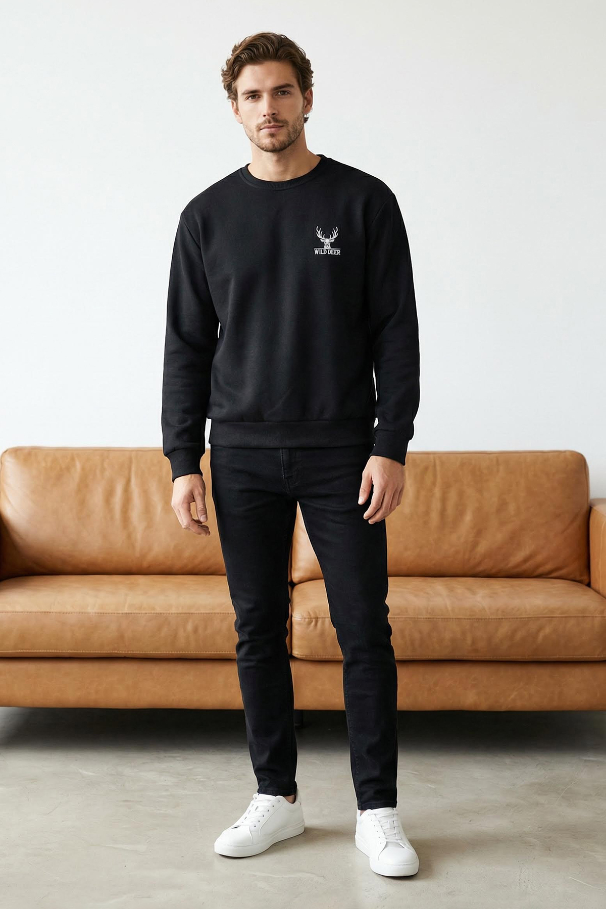 Trendyolmilla Man Siyah Oversize/Geniş Kesim Uzun Kol Hayvan Nakışlı Sweatshirt TMNAW24SW00164
