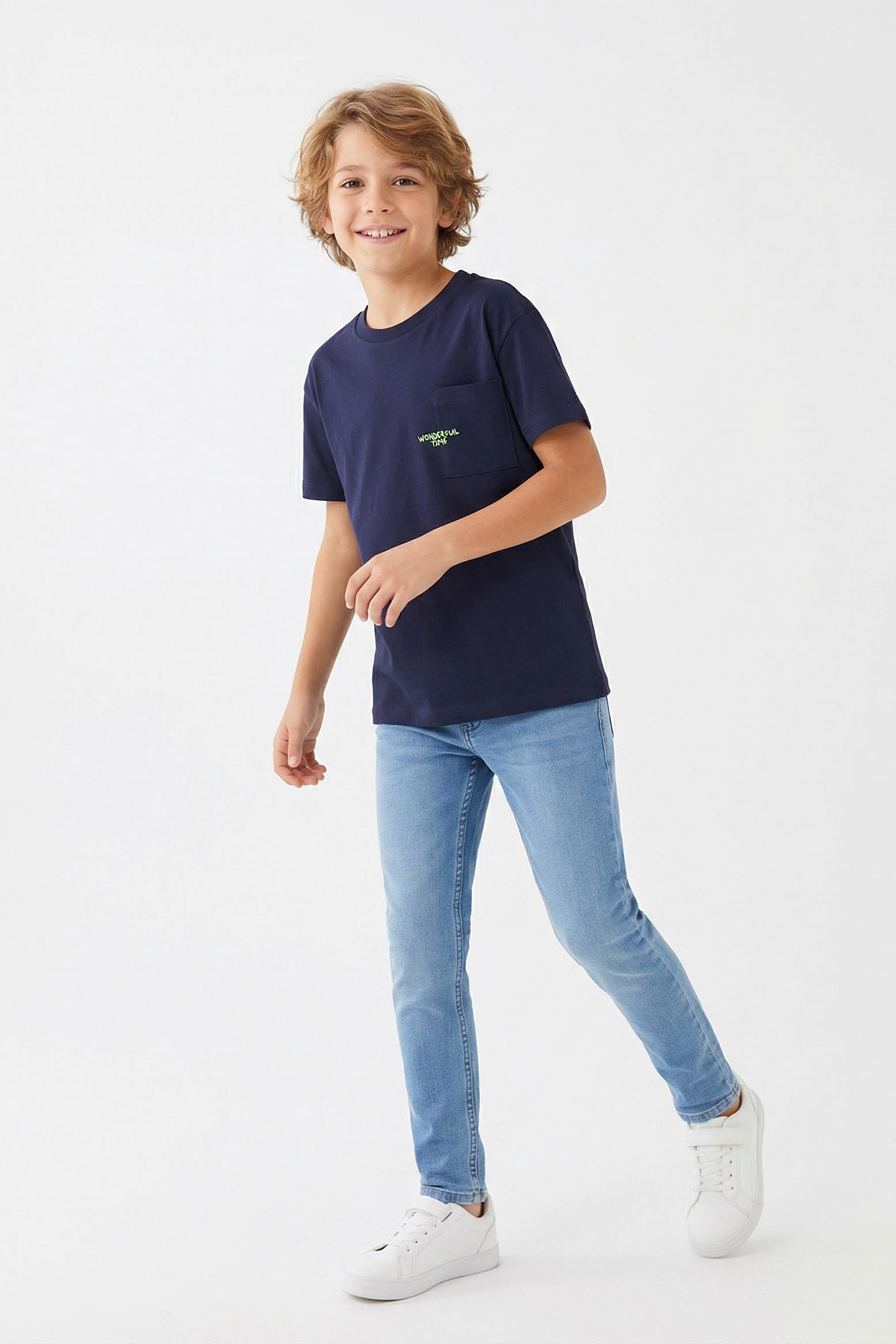 Trendyolmilla Kids Lacivert Unisex %100 Pamuk Slogan Baskılı Kısa Kol Örme T-Shirt TKDSS25TS00098