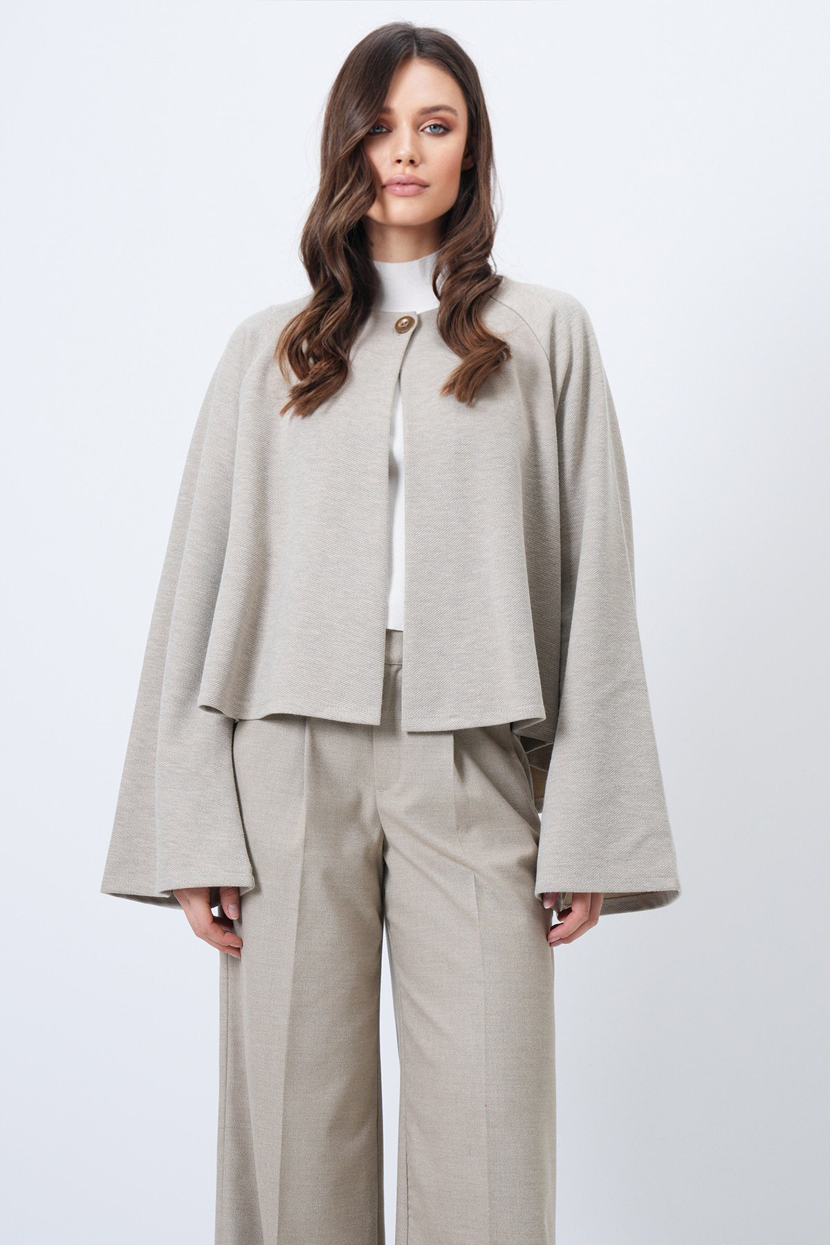 Trend Alaçatı Stili  Kadın Bej Bisiklet Yaka Geniş Kesim Triko Ceket ALC-X14712 - Görsel 3