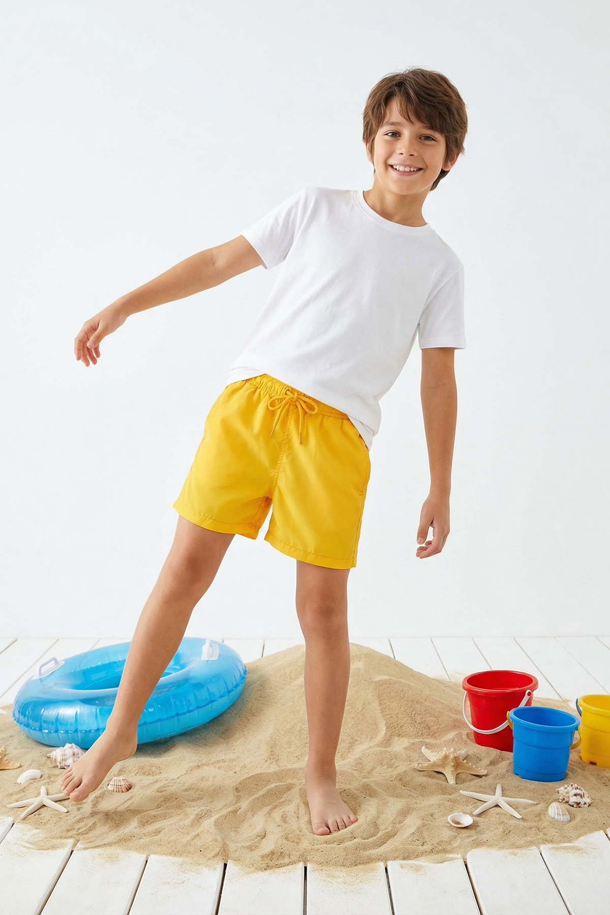 Trendyolmilla Kids Sarı Erkek Çocuk Basic Dokuma Deniz Şortu TKDSS25DS00002
