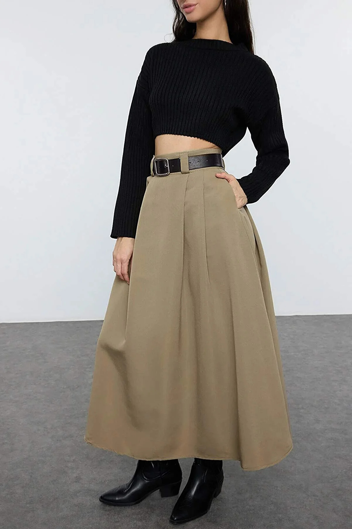 Trendyol Collection Spódnica plisowana maxi w kolorze khaki Tedaw25Et00000