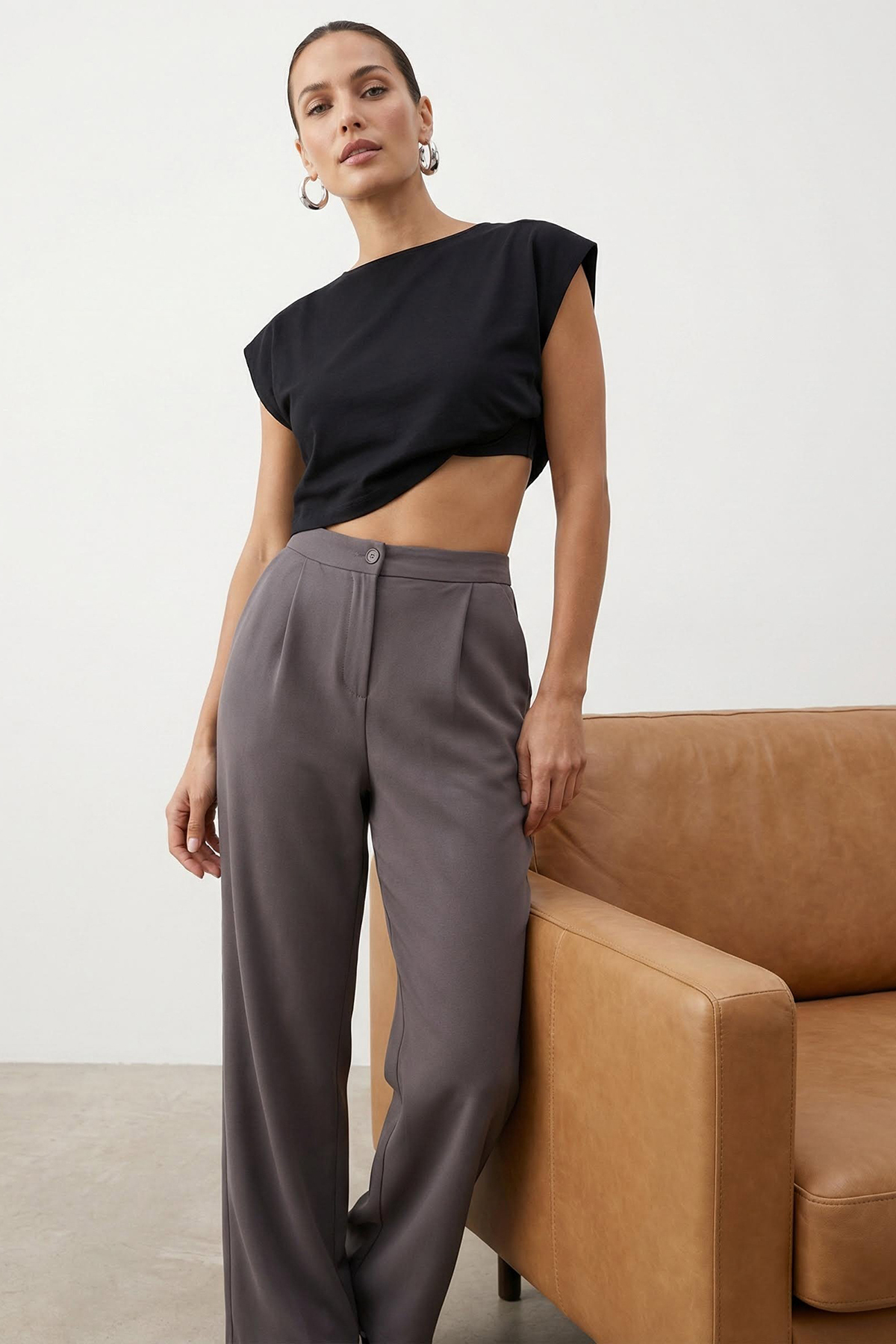 Trendyolmilla  Antrasit Wide Leg/Geniş Paça Dokuma Kumaş Pantolon TWOAW22PL0139 - Görsel 2