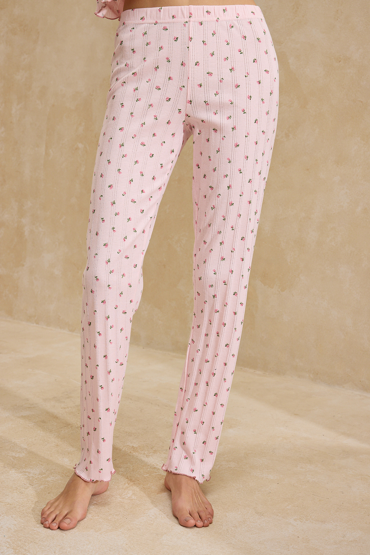 Trendyolmilla  Pembe %100 Pamuklu Çiçekli Kurdele/Fiyonklu Fitilli/Pointel Örme Pijama Takımı THMSS26PT00010 - Görsel 4