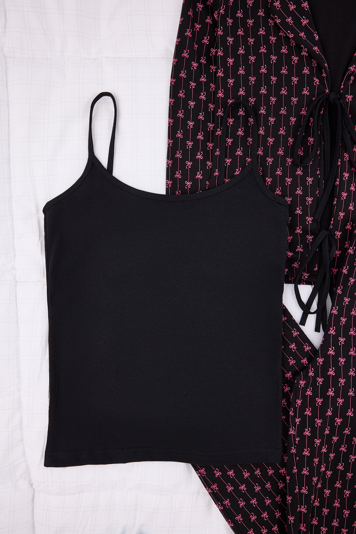 Trendyolmilla  Siyah 3'lü Pamuklu Likralı Bağlamalı Kurdele Desenli Örme Pijama Takımı THMSS26PT00064 - Görsel 6