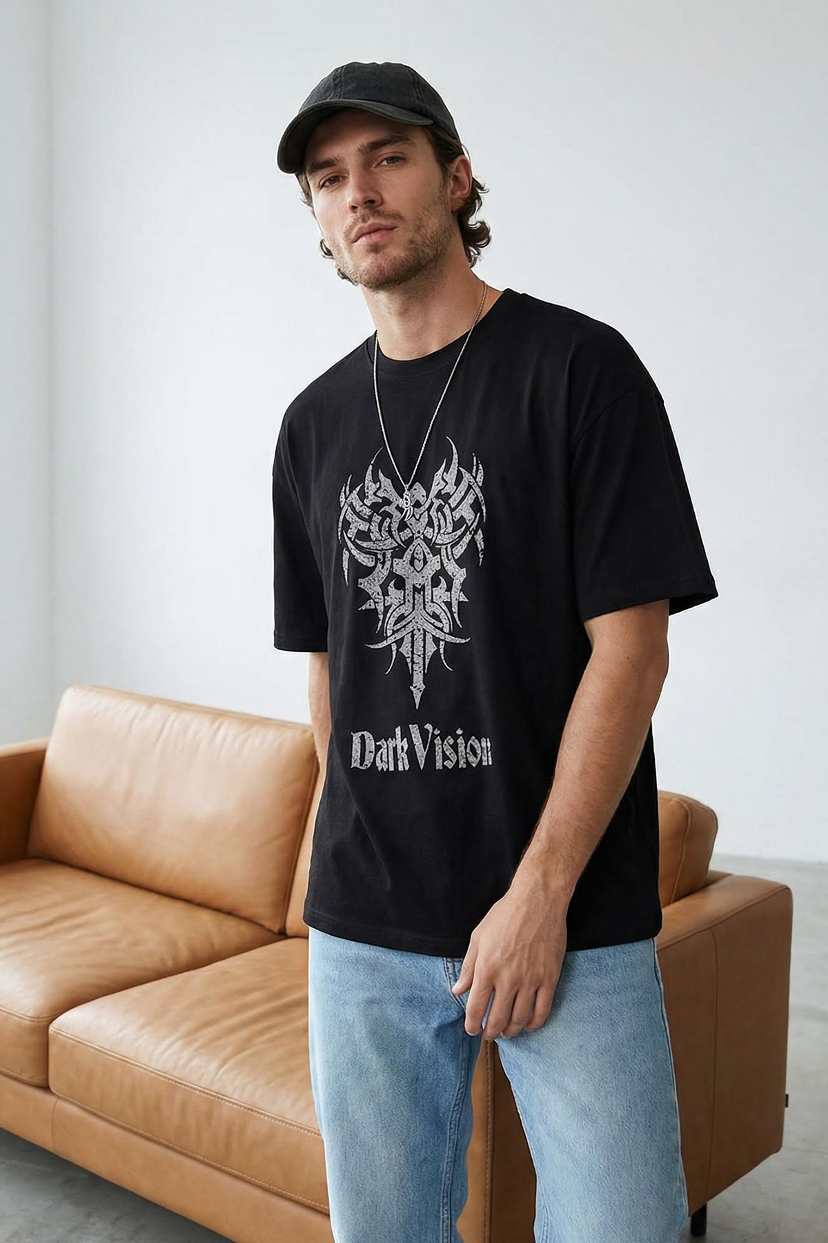 Trendyolmilla Man Siyah Oversize/Geniş Kesim Bisiklet Yaka Baskılı %100 Pamuk T-Shirt TMNSS25TS00168