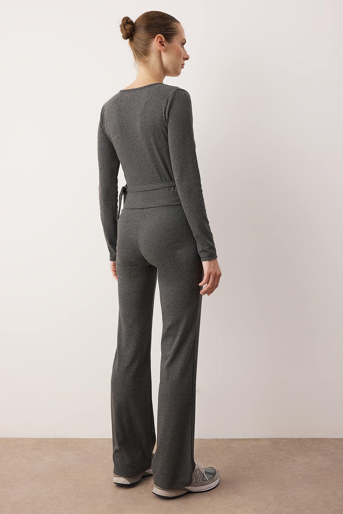 Trendyolmilla  Antrasit Melanj Örme Alt - Üst Takım TWOAW26AU00029 - Görsel 4