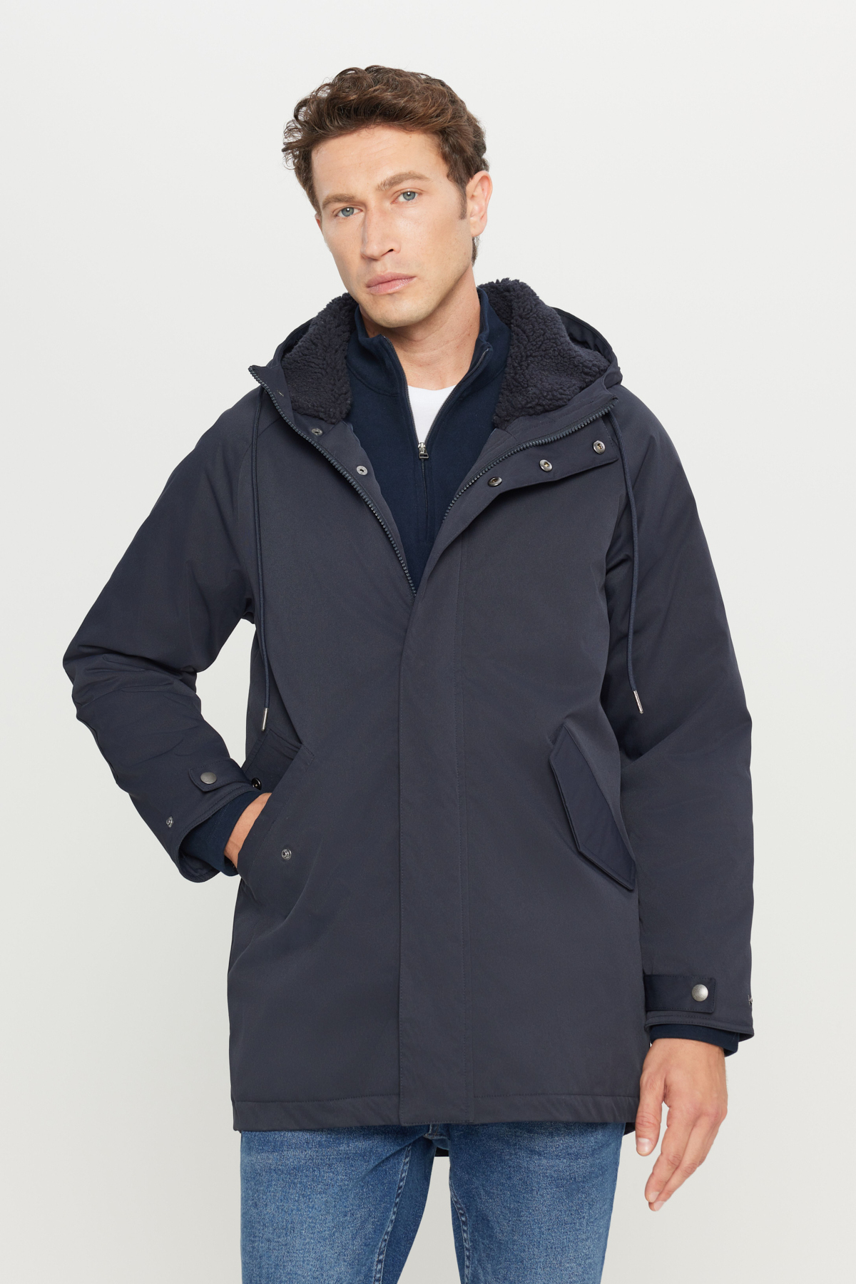 AC&Co / Altınyıldız Classics  Erkek Lacivert Soğuk Geçirmez Sıcak Tutan Mont Kaban Normal Kesim Kapüşonlu Dik Yaka Yan Cepli - Görsel 5
