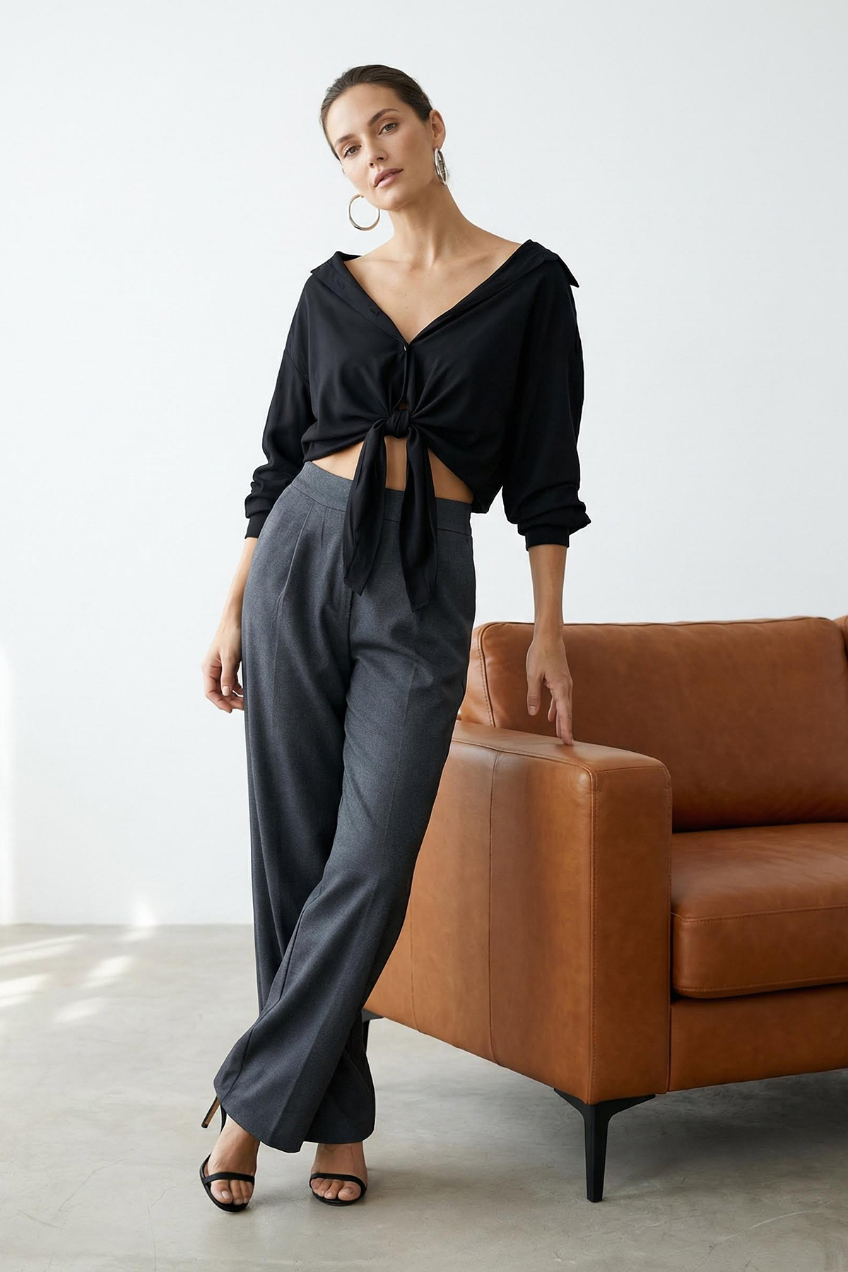 Trendyol Collection Szare proste/prosto krojone spodnie tkane Twoaw22Pl0321