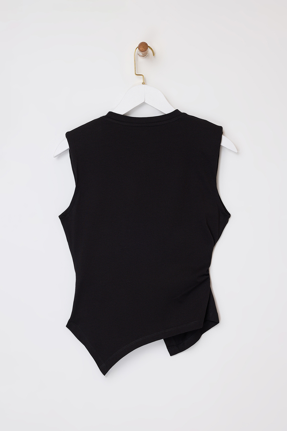 Trendyolmilla  Siyah Fitted/Vücuda Oturan Kolsuz Asimetrik Pamuklu Esnek Örme Bluz TWOSS26BZ00081 - Görsel 6