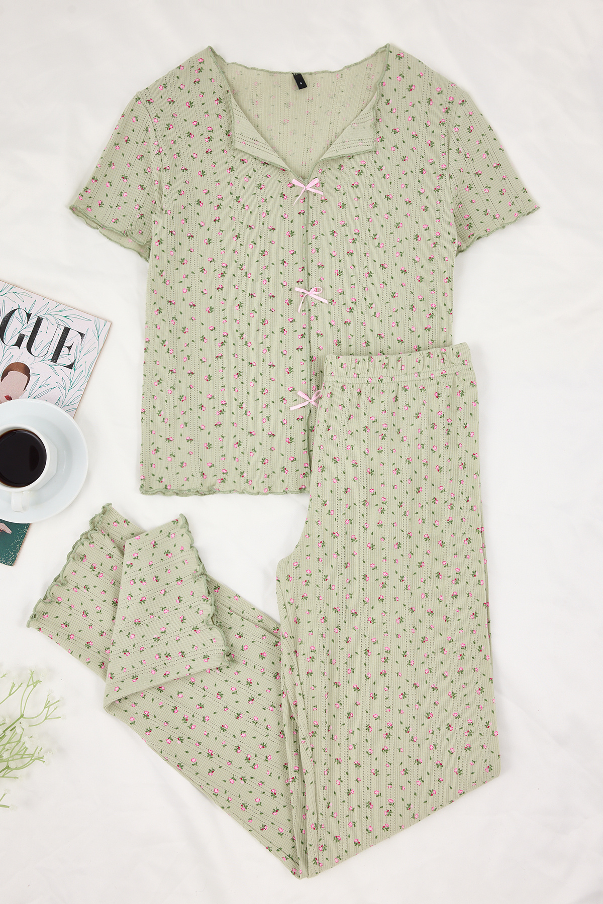 Trendyolmilla  Yeşil %100 Pamuklu Çiçekli Kurdele/Fiyonklu Fitilli/Pointel Örme Pijama Takımı THMSS26PT00010 - Görsel 6