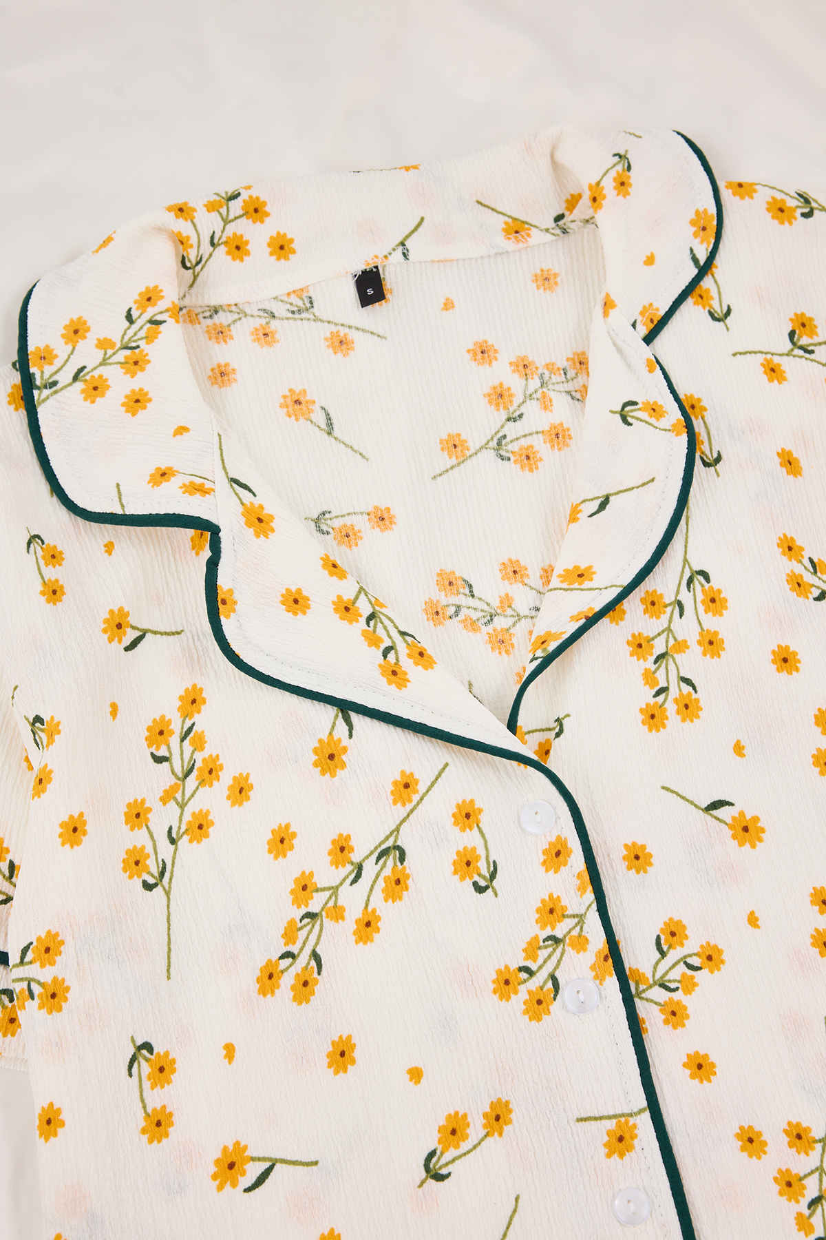 Trendyolmilla  Beyaz Çiçekli Biyeli Bürümcük Dokulu Örme Pijama Takımı THMSS26PT00020 - Görsel 7