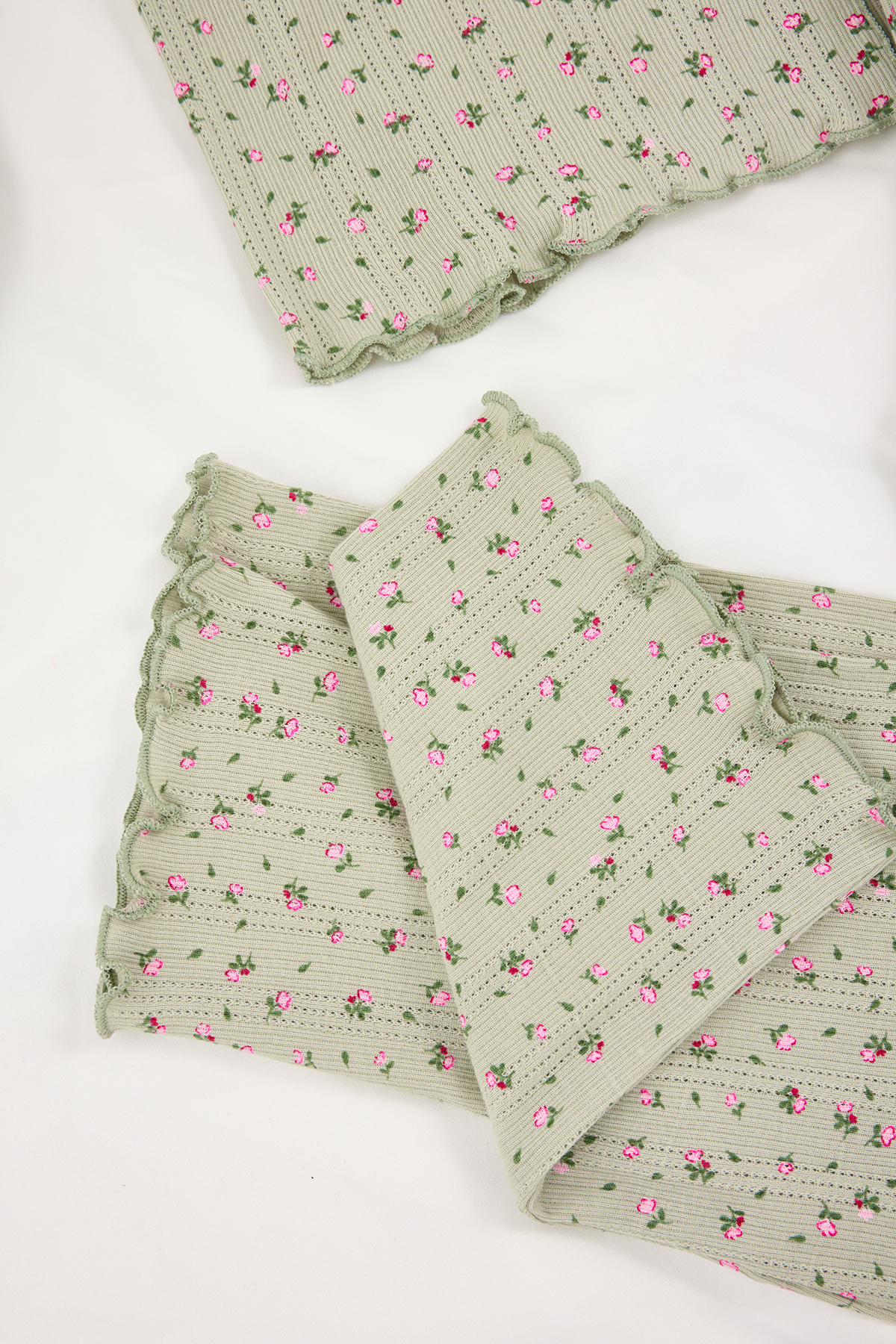 Trendyolmilla  Yeşil %100 Pamuklu Çiçekli Kurdele/Fiyonklu Fitilli/Pointel Örme Pijama Takımı THMSS26PT00010 - Görsel 7