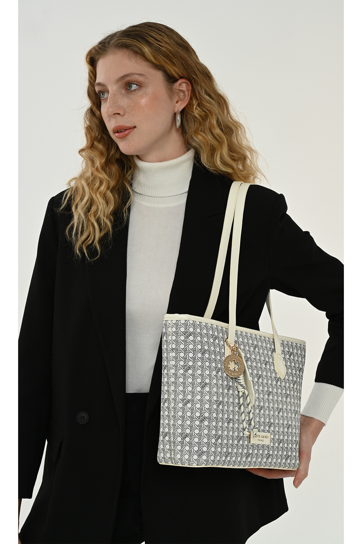 Pierre Cardin Limited Edition Beyaz Dijital Monogram Kadın Omuz Çantası 05PO25Y10705 görsel 2