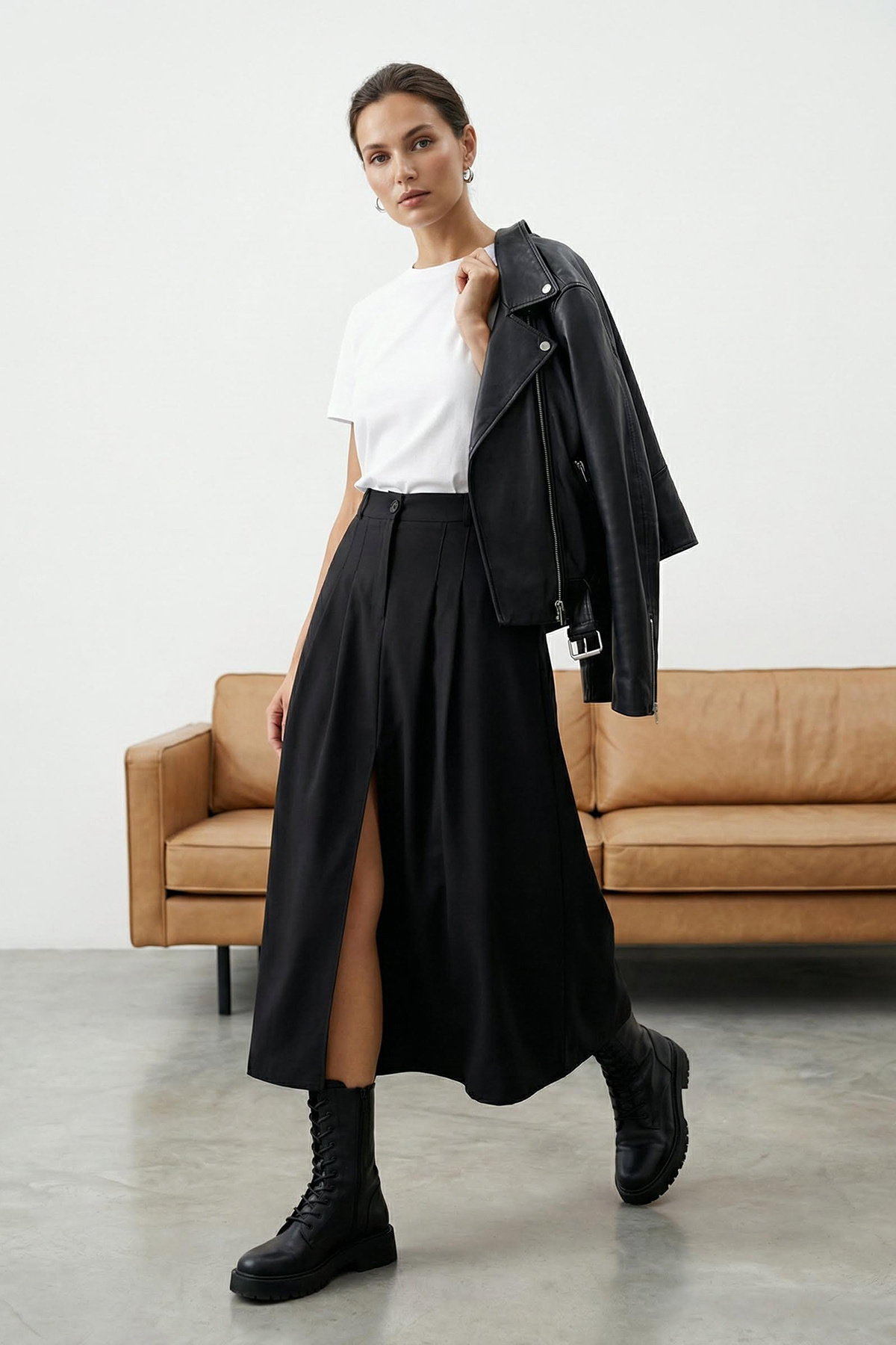 Kolekcia Trendyol Čierna dlhá sukňa s rozparkom do A TWOAW26ET00042