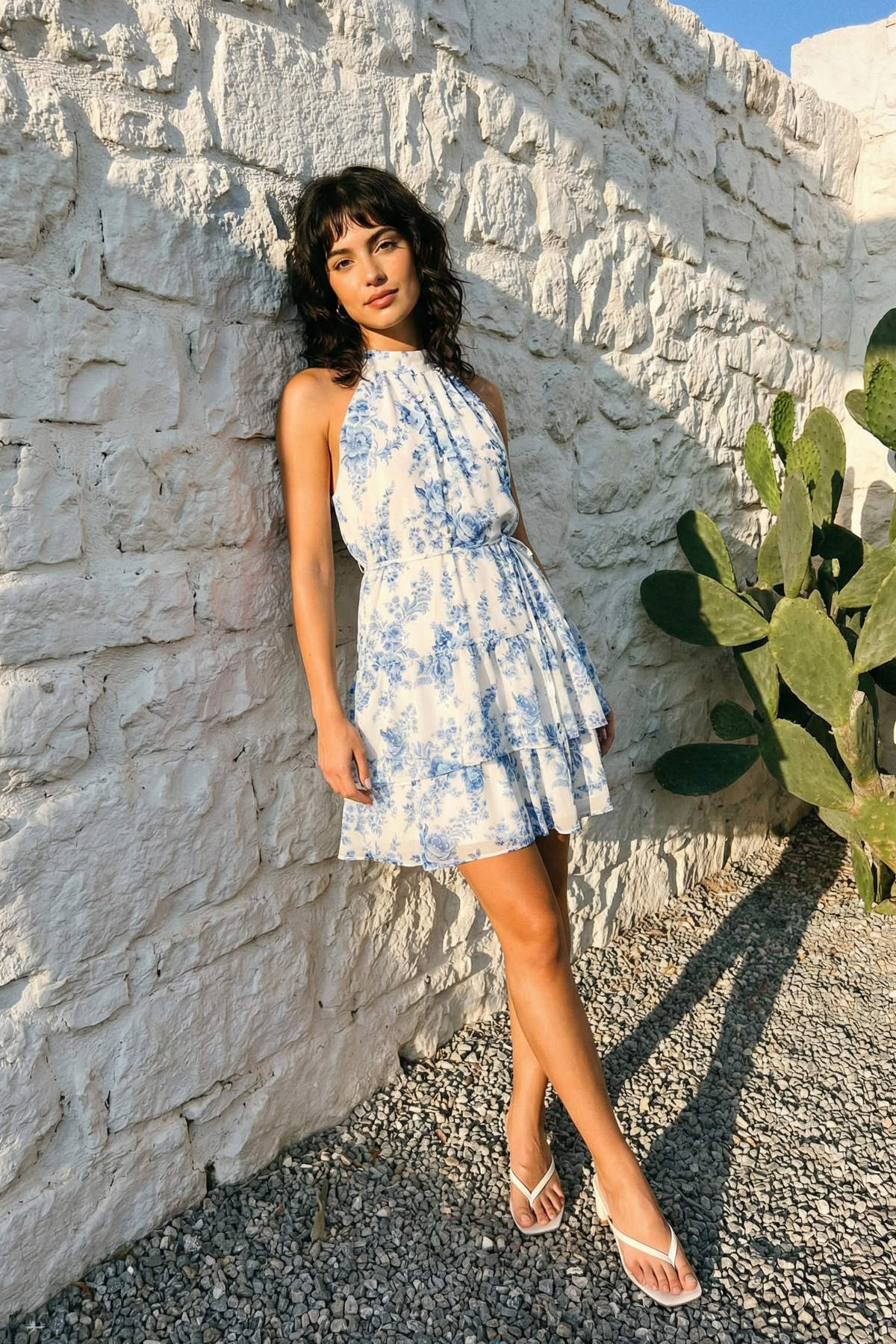 Trendyol Collection Weißes, mit Blumenmuster versehenes A-Linien-Minikleid im...