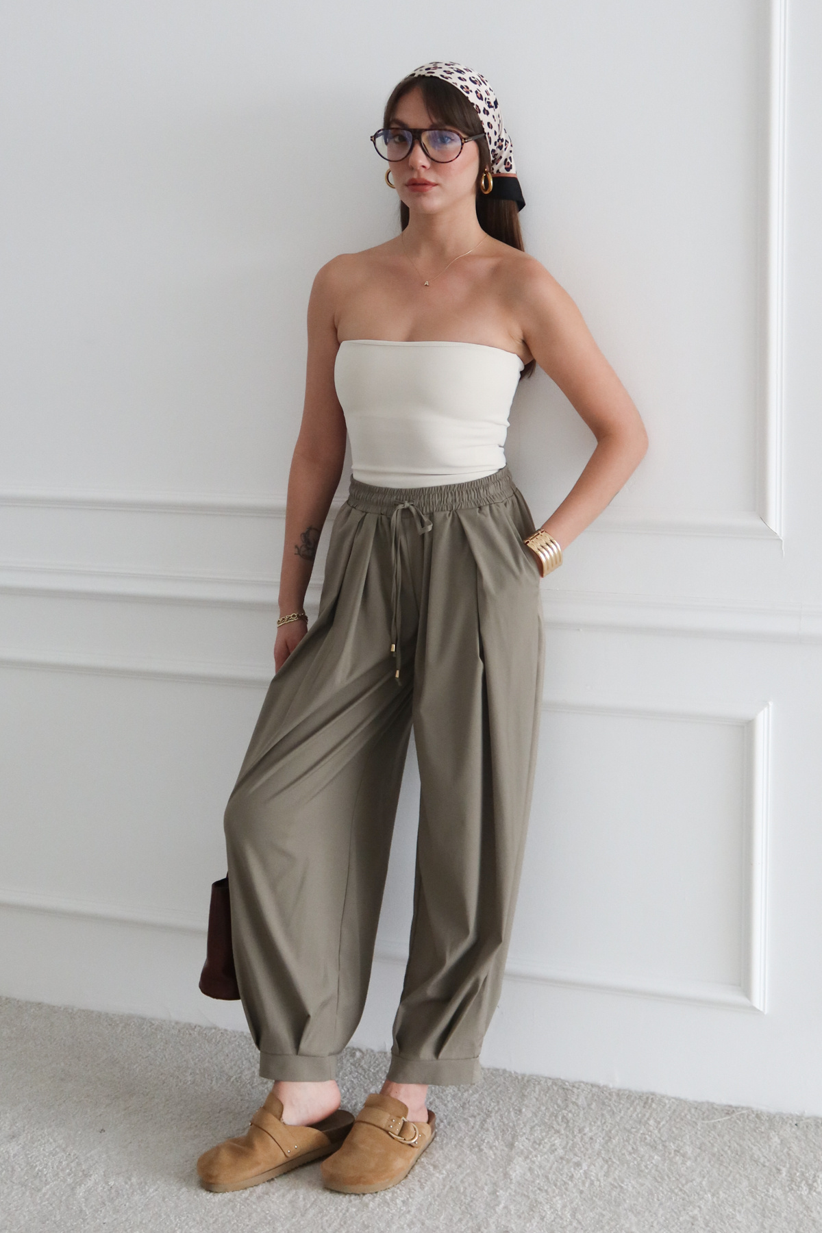 Trendyolmilla  Haki Şalvar Kalıp Beli Lastikli Dokuma Pantolon TWOAW26PL00156 - Görsel 2