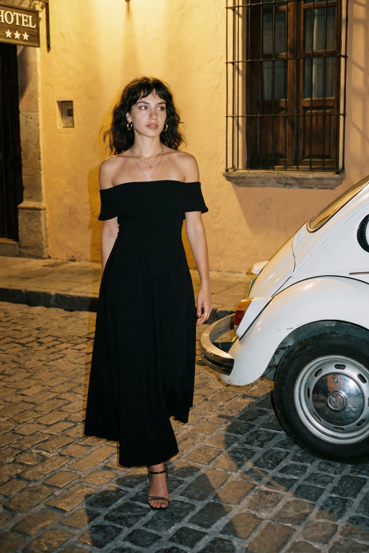 Trendyolmilla  Siyah Yaka Detaylı A-Kesim Dokuma Şık Abiye Elbise TPRSS24EL00210 - Görsel 2