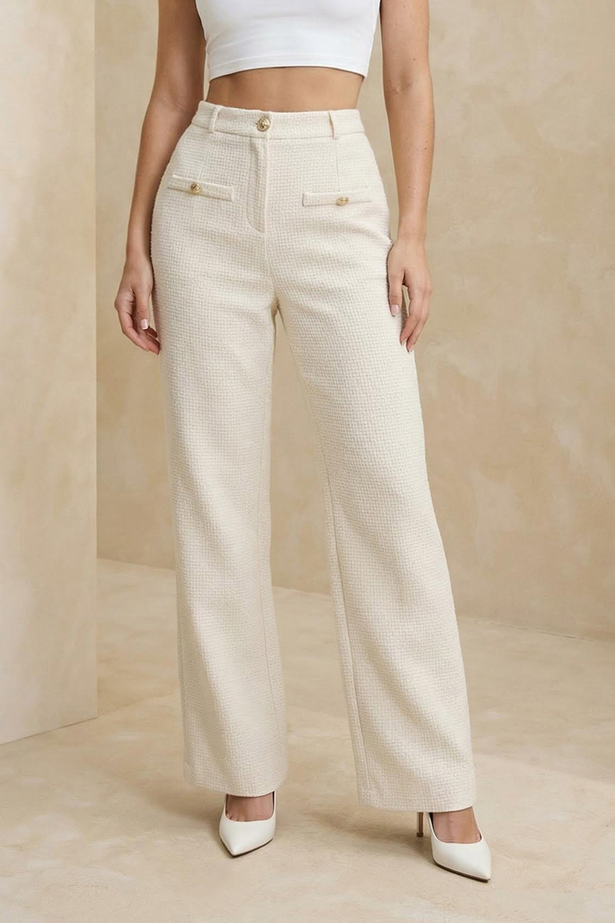 Trendyol Collection Ecru Tweed-Hose mit Knopfdetail TWOAW26PL00172