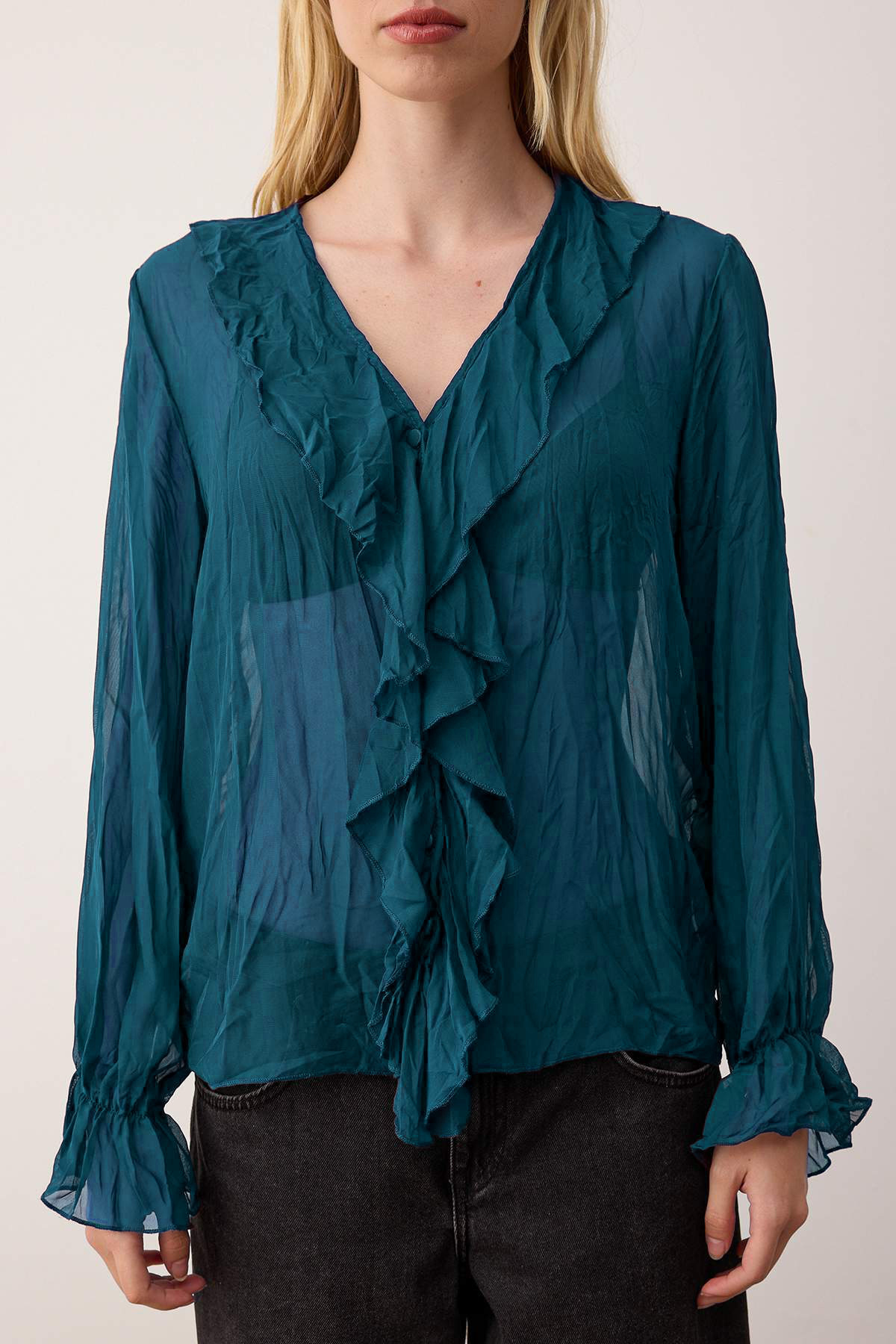 Trendyolmilla  Petrol Kırışık Görünümlü Şifon Transparan Gömlek TWOAW26GO00070 - Görsel 3