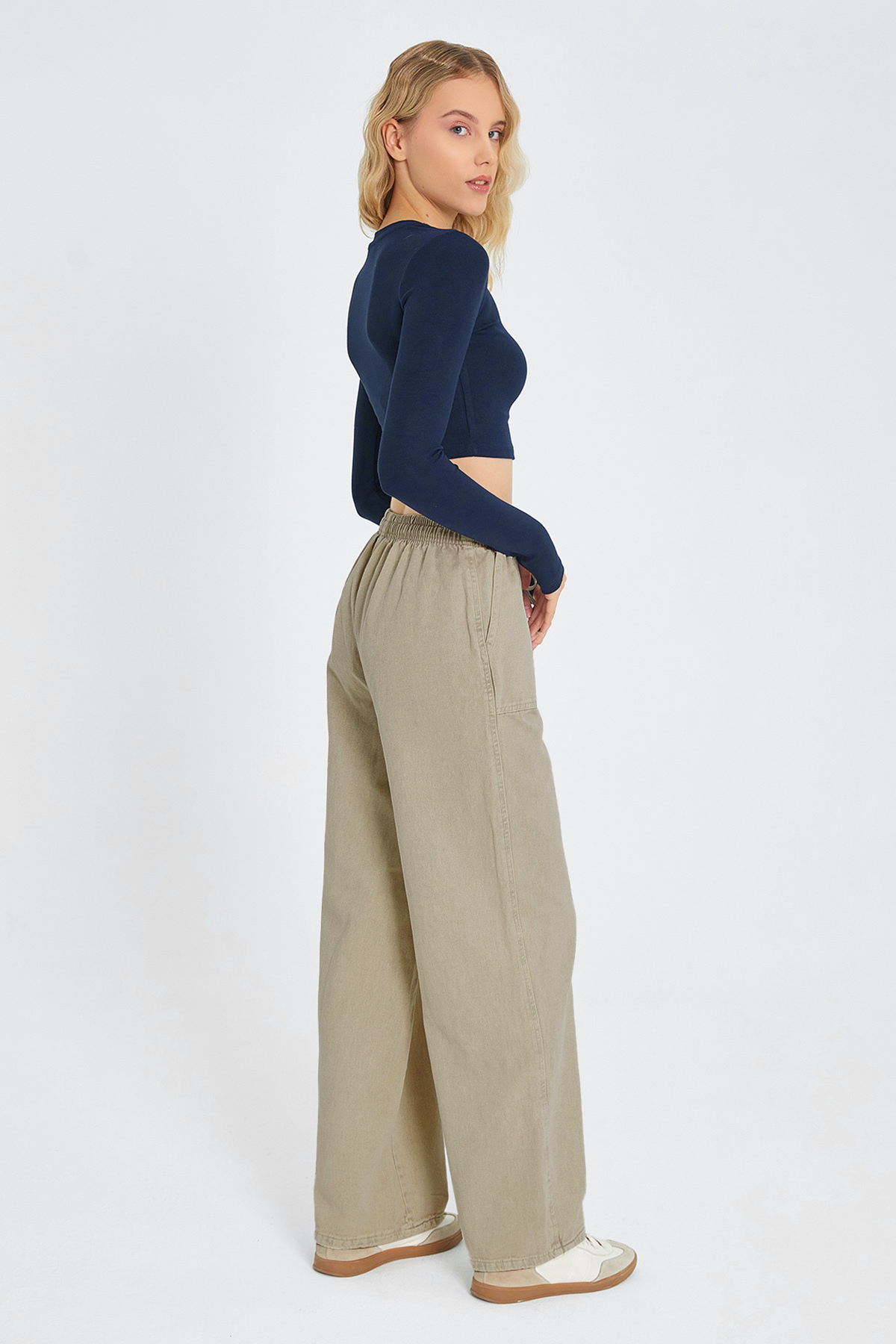 Trendyolmilla  Bej Cep Detaylı Kot Görünümlü Wide Leg/Geniş Paça Dokuma Pantolon TWOSS25PL00076 - Görsel 6