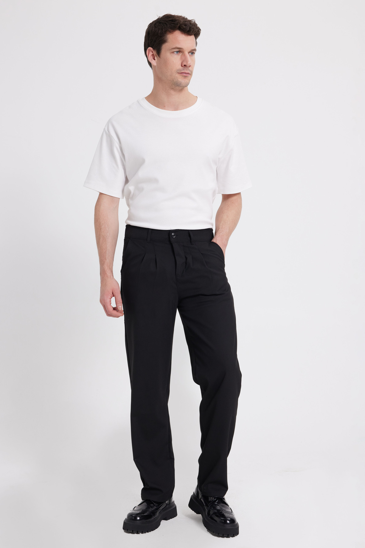 Tudors  Erkek Regular Fit Klasik Kesim Normal Bel Geniş Paça Siyah Pantolon - Görsel 2