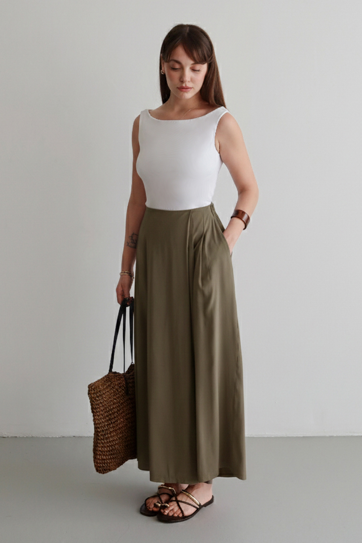 Trendyolmilla  Haki Geniş Paça Modal Tuşeli Etek Görünümlü Pantolon TWOSS26PL00081 - Görsel 4