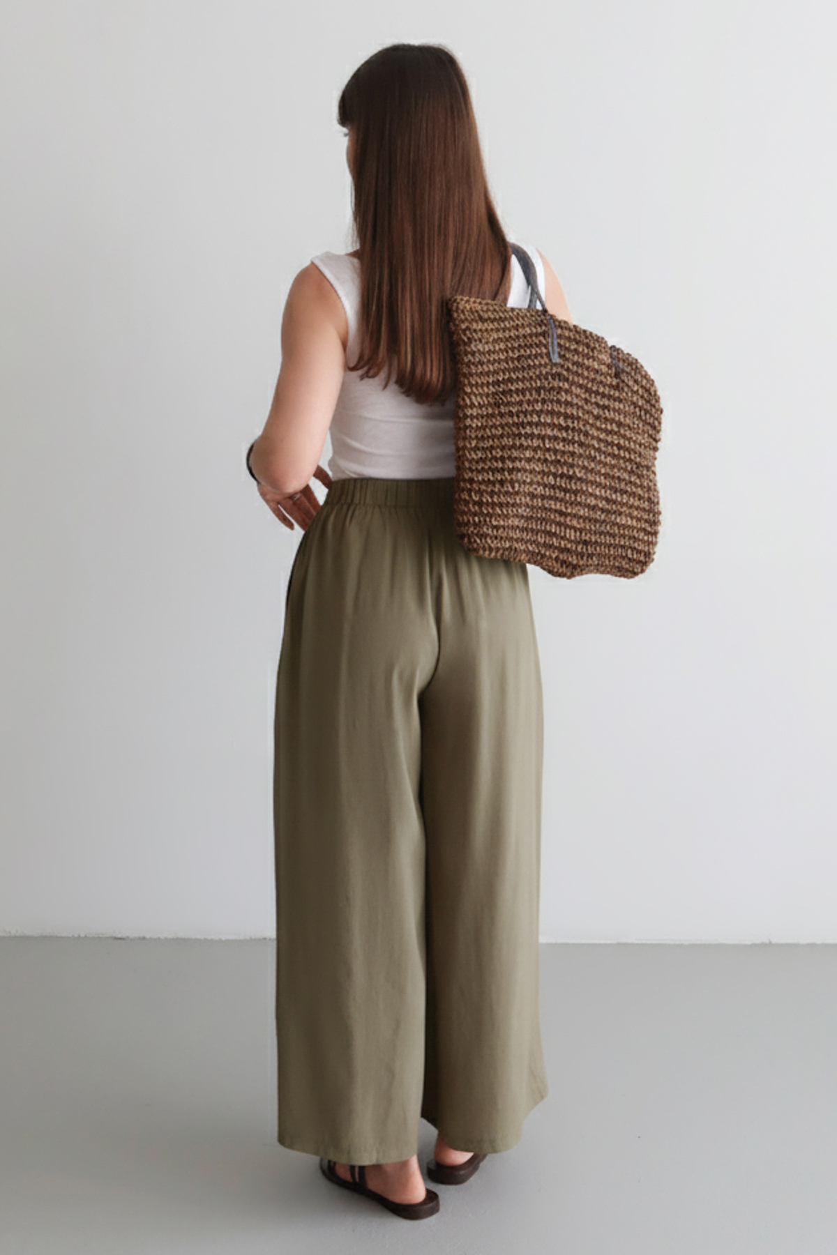 Trendyolmilla  Haki Geniş Paça Modal Tuşeli Etek Görünümlü Pantolon TWOSS26PL00081 - Görsel 3