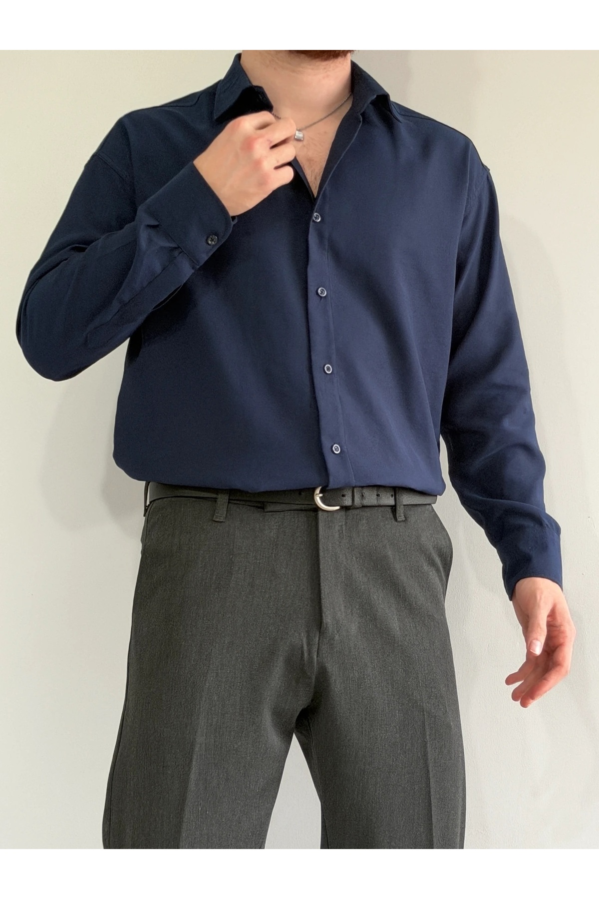 Trendyolmilla  Lacivert Regular Fit Mevsimlik Erkek Gömlek TMNSS26GO00005 - Görsel 3