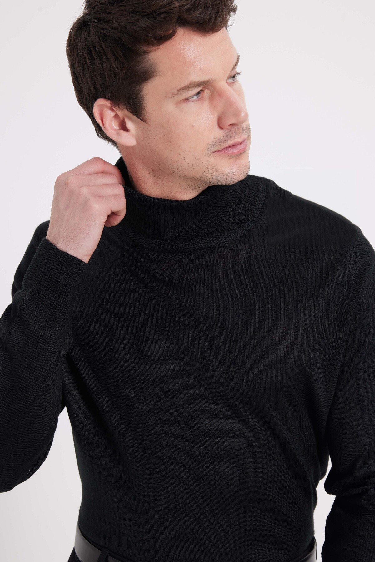 Tudors  Erkek Slim Fit Dar Kesim Tam Boğazlı Yaka Düz Yün Kazak - Görsel 7