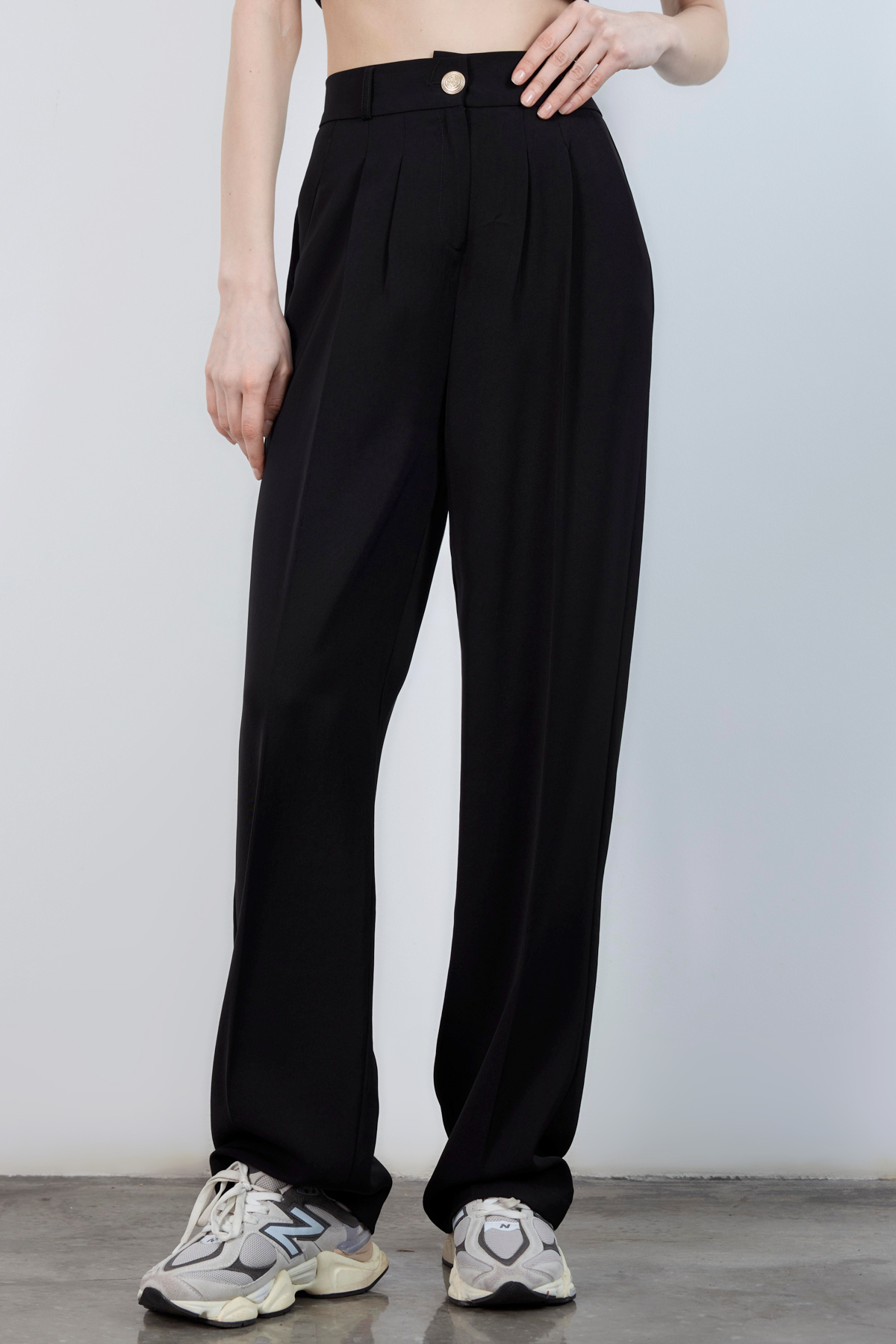 Trendyolmilla  Siyah Yüksel Bel Geniş Paça Dokuma Pantolon TWOAW26PL00161 - Görsel 6