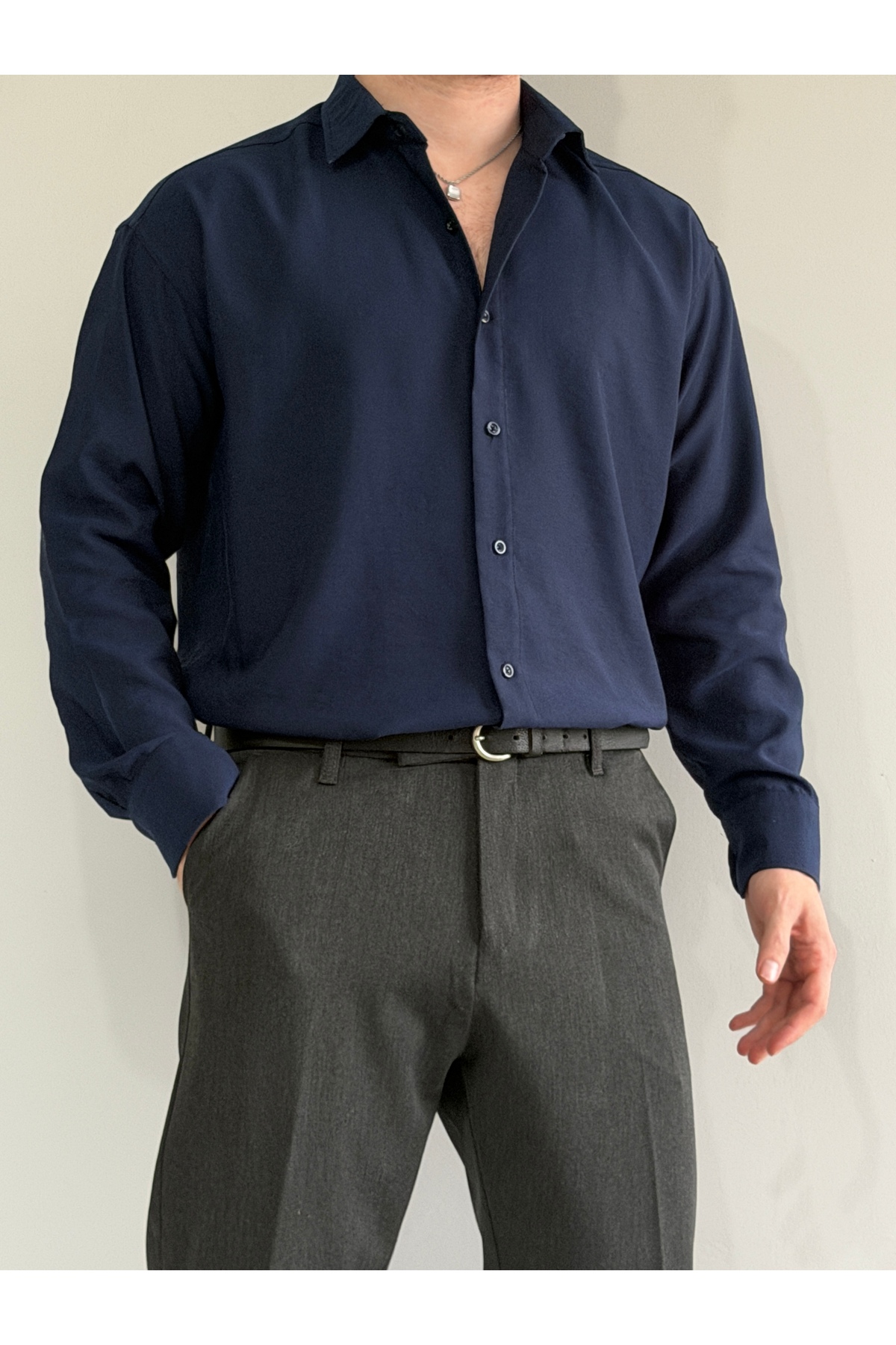 Trendyolmilla  Lacivert Regular Fit Mevsimlik Erkek Gömlek TMNSS26GO00005