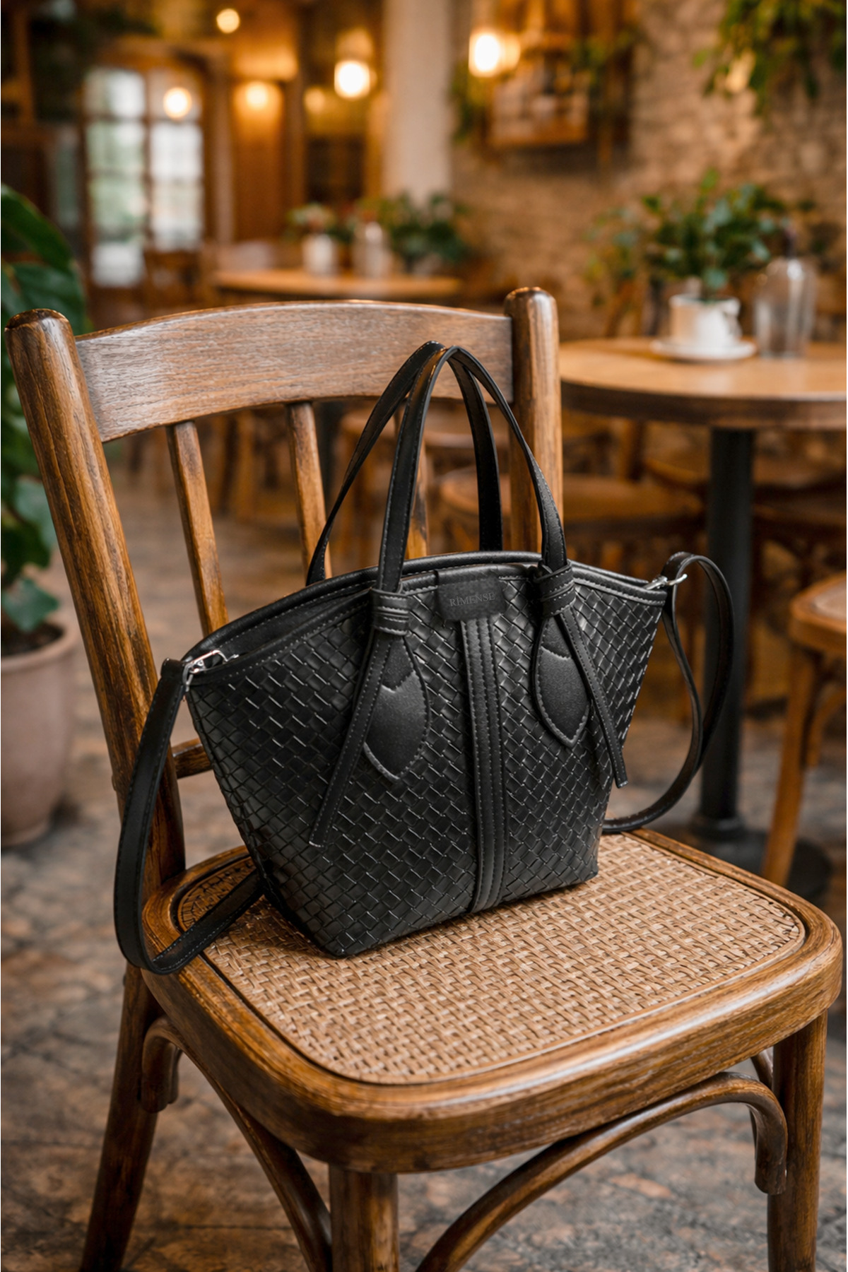 Women's Black Zipper Lined Hand and Shoulder Bag