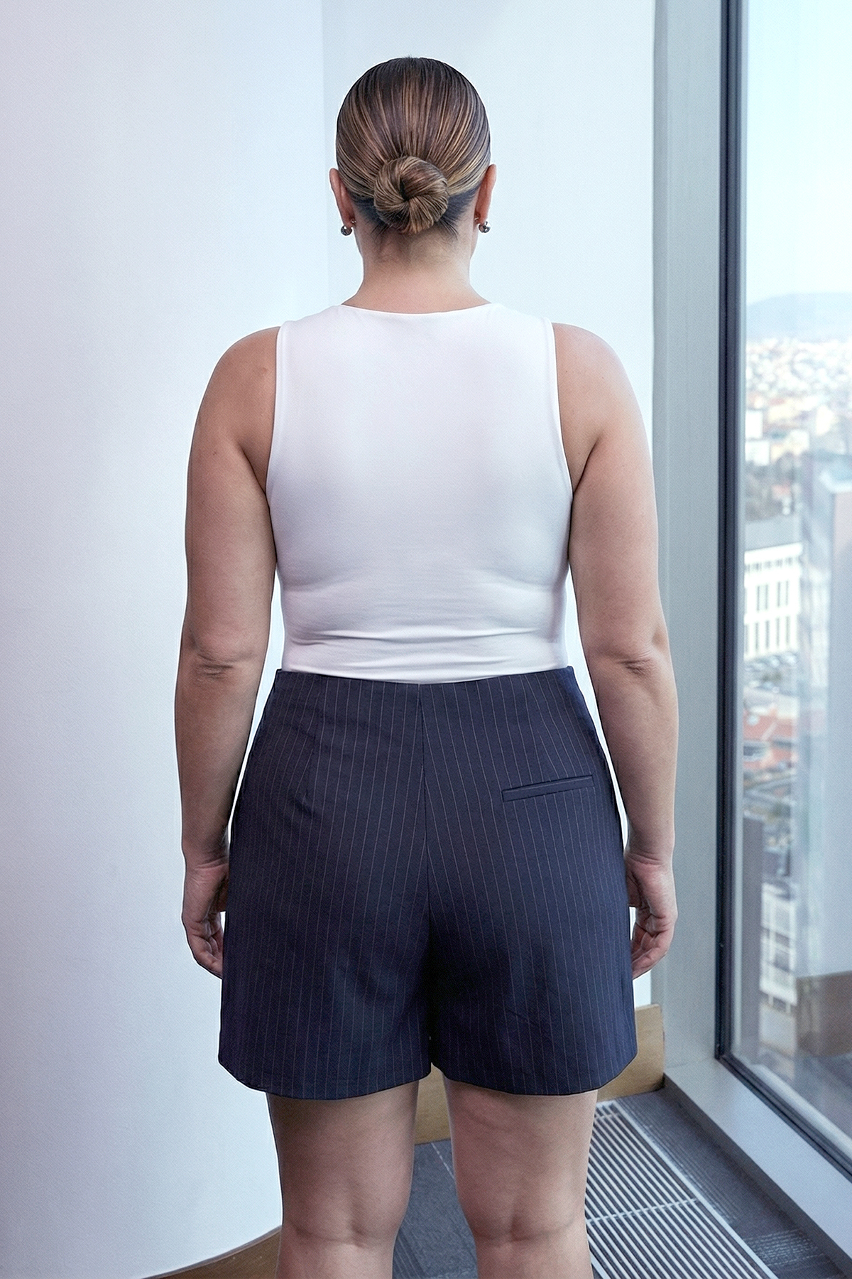 Trendyolmilla  Limited Edition Lacivert Çizgili Mini Büyük Beden Şort Etek TBBSS26AP00006 - Görsel 3