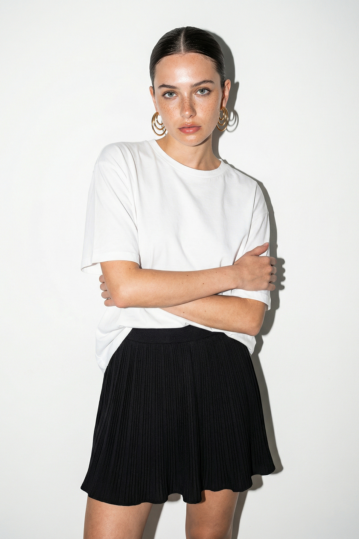 Trendyolmilla  Siyah Piliseli Beli Lastikli Şort Etek TDRSS26SR00005 - Görsel 2