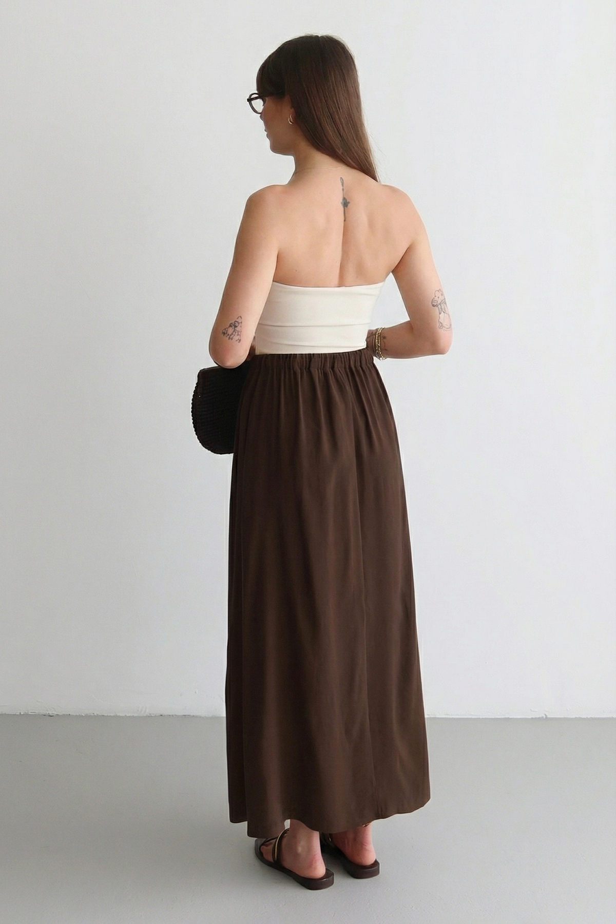 Trendyolmilla  Koyu Kahverengi Modal Beli Lastikli Uzun Maxi Etek TWOSS26ET00082 - Görsel 4