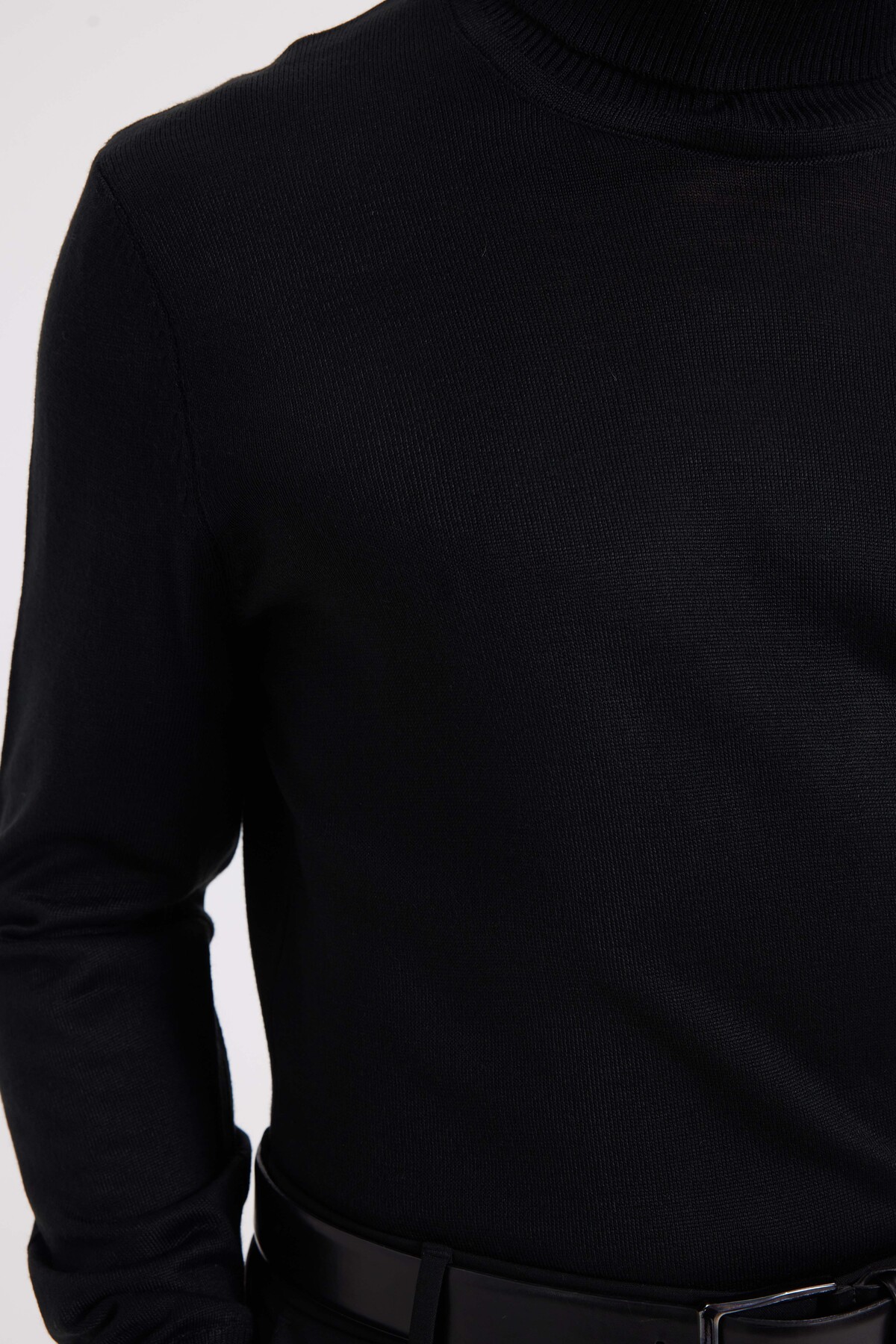 Tudors  Erkek Slim Fit Dar Kesim Tam Boğazlı Yaka Düz Yün Kazak - Görsel 5