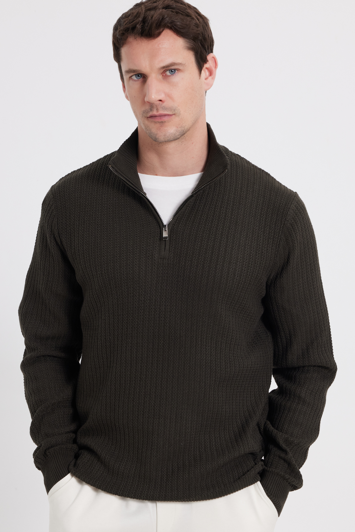 Tudors  Erkek Slim Fit Dar Kesim Dik Yaka Fermuarlı Koyu Haki Kazak - Görsel 7