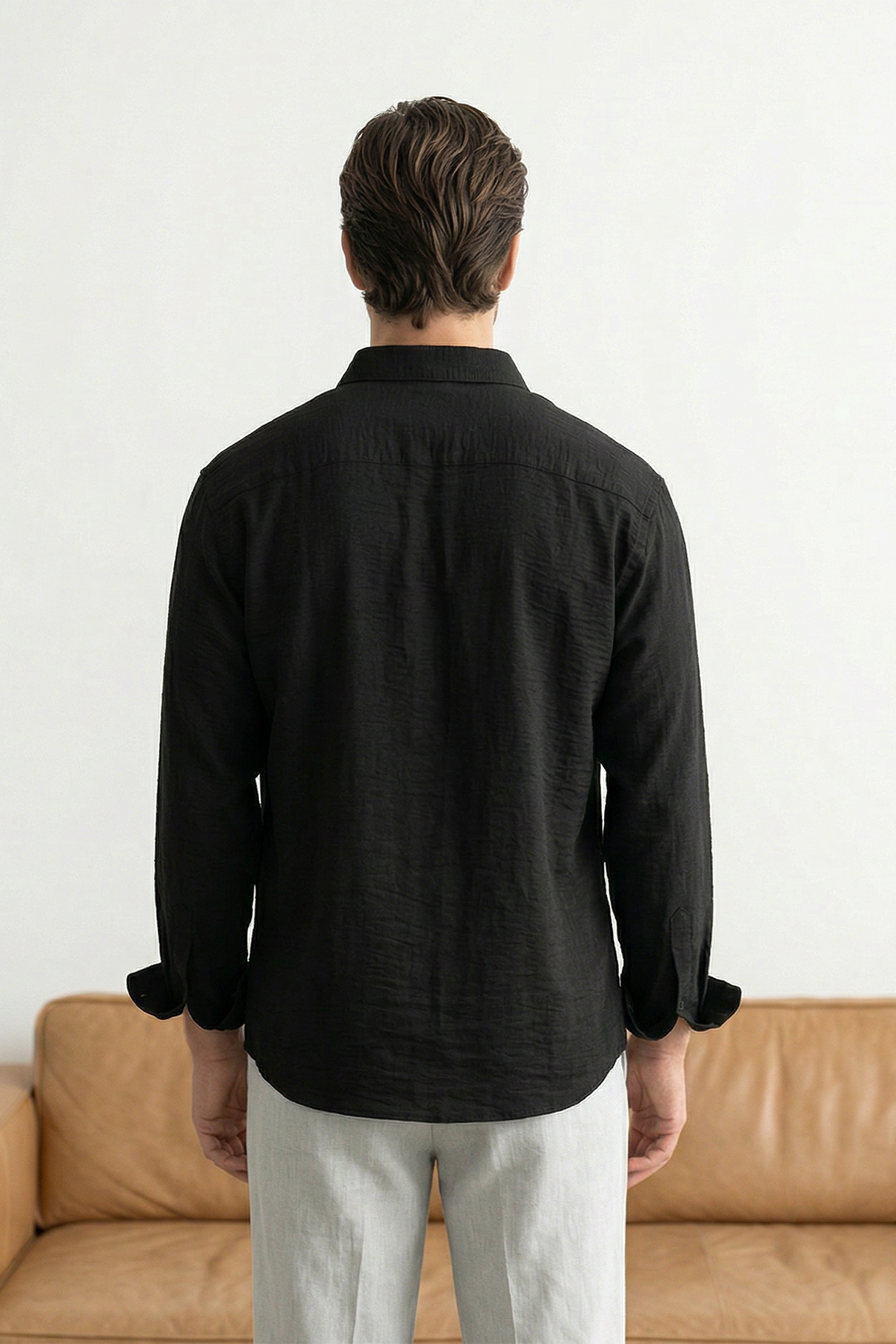 Trendyolmilla  Siyah Keten Dokulu Uzun Kollu Yarı Oversize Erkek Gömlek TMNSS26GO00036 - Görsel 2